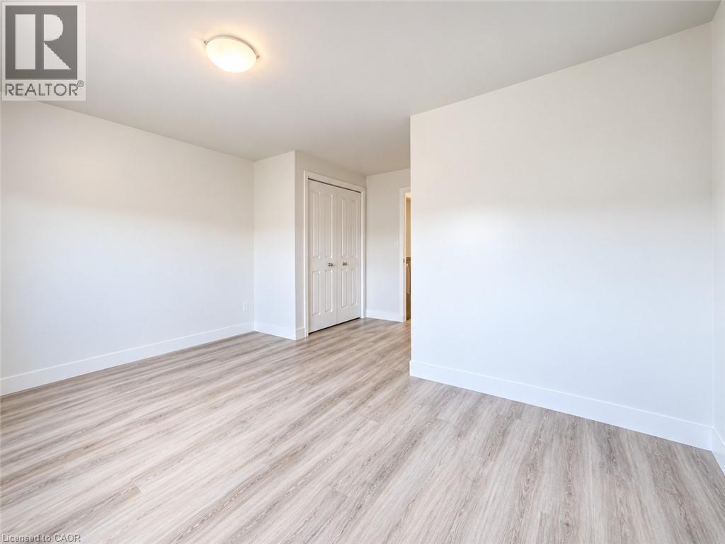 98 Donnenwerth Drive, Kitchener, Ontario  N2E 4C9 - Photo 10 - 40869401