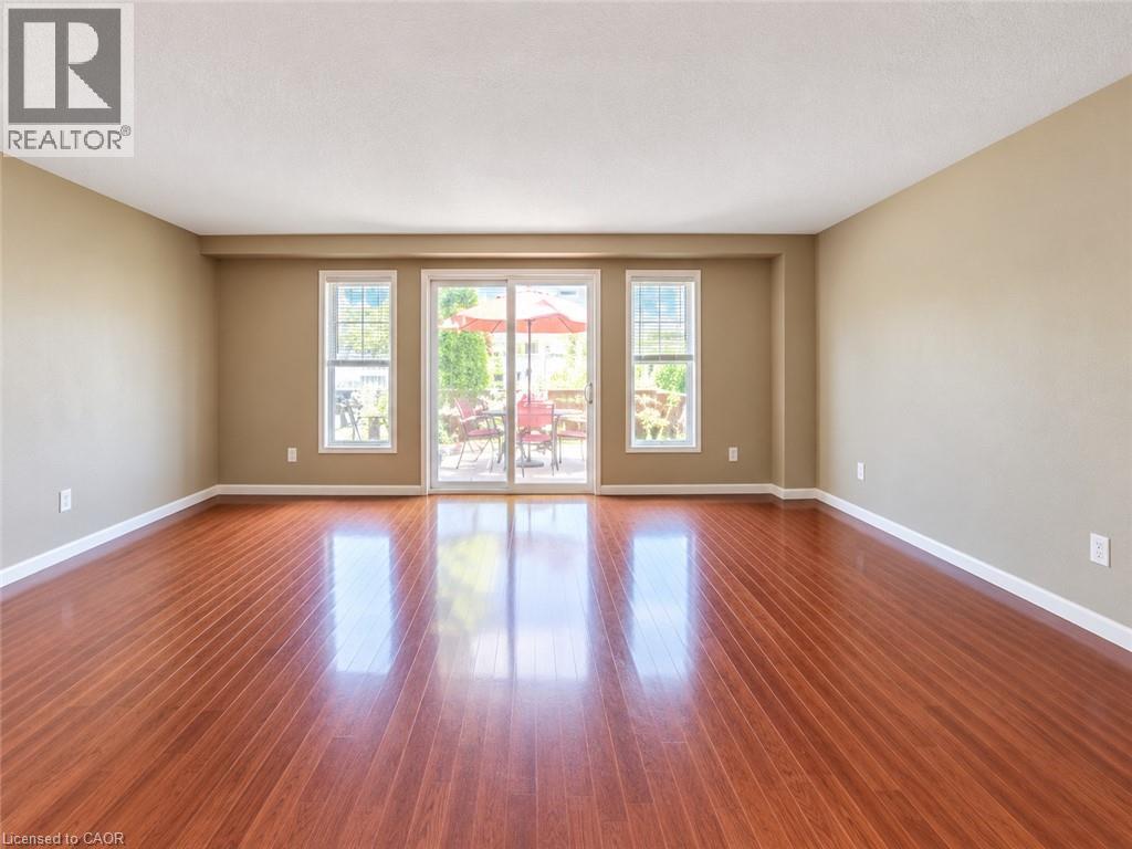 98 Donnenwerth Drive, Kitchener, Ontario  N2E 4C9 - Photo 4 - 40869401
