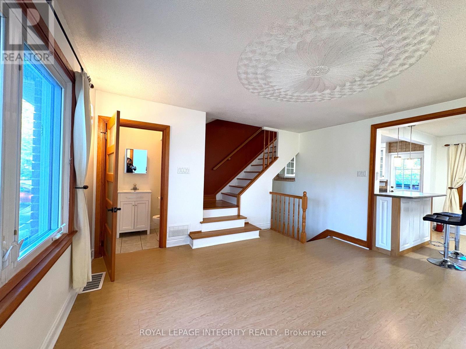 1222 Dorchester Avenue, Ottawa, Ontario  K1Z 8E4 - Photo 12 - X13866468