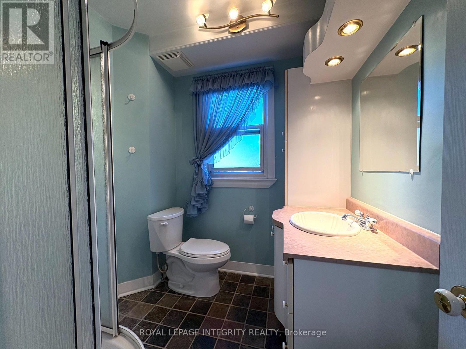 1222 Dorchester Avenue, Ottawa, Ontario  K1Z 8E4 - Photo 24 - X13866468