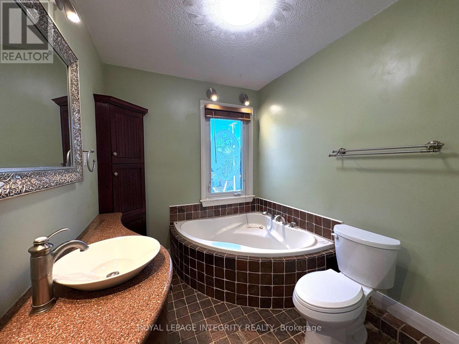 1222 Dorchester Avenue, Ottawa, Ontario  K1Z 8E4 - Photo 26 - X13866468