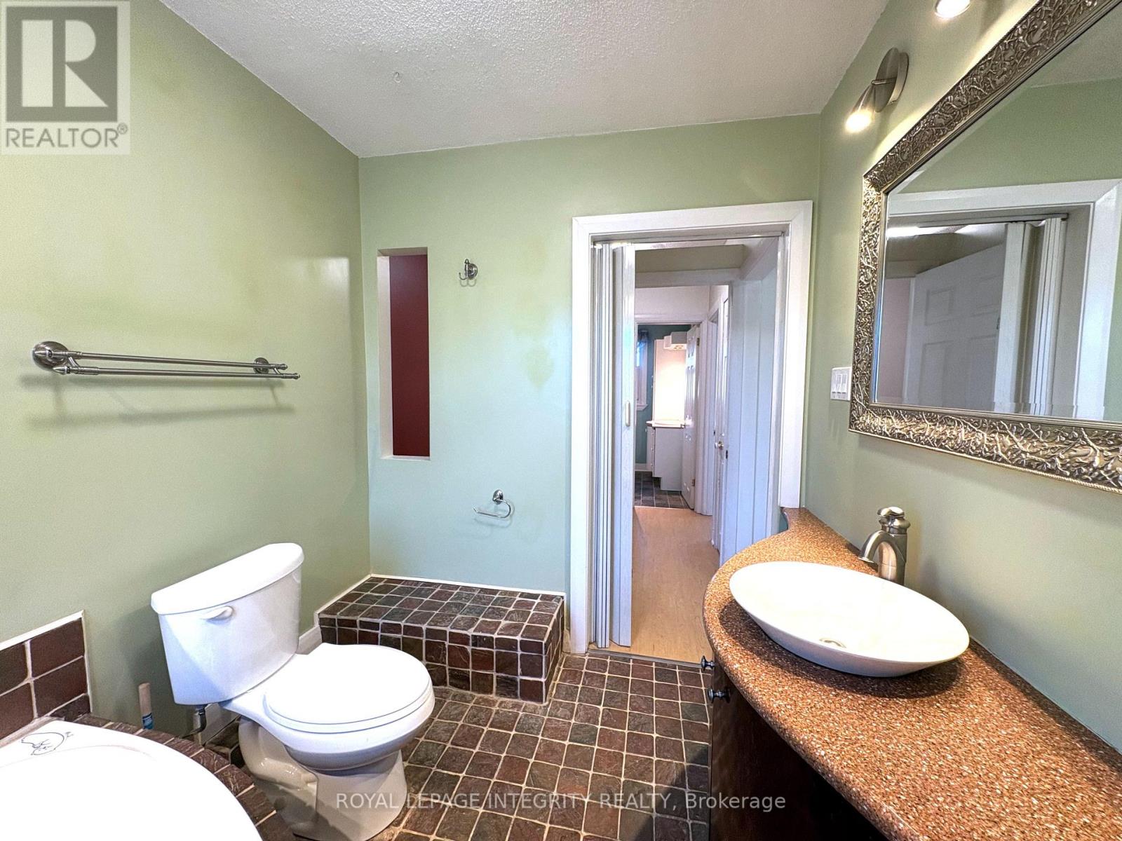 1222 Dorchester Avenue, Ottawa, Ontario  K1Z 8E4 - Photo 27 - X13866468