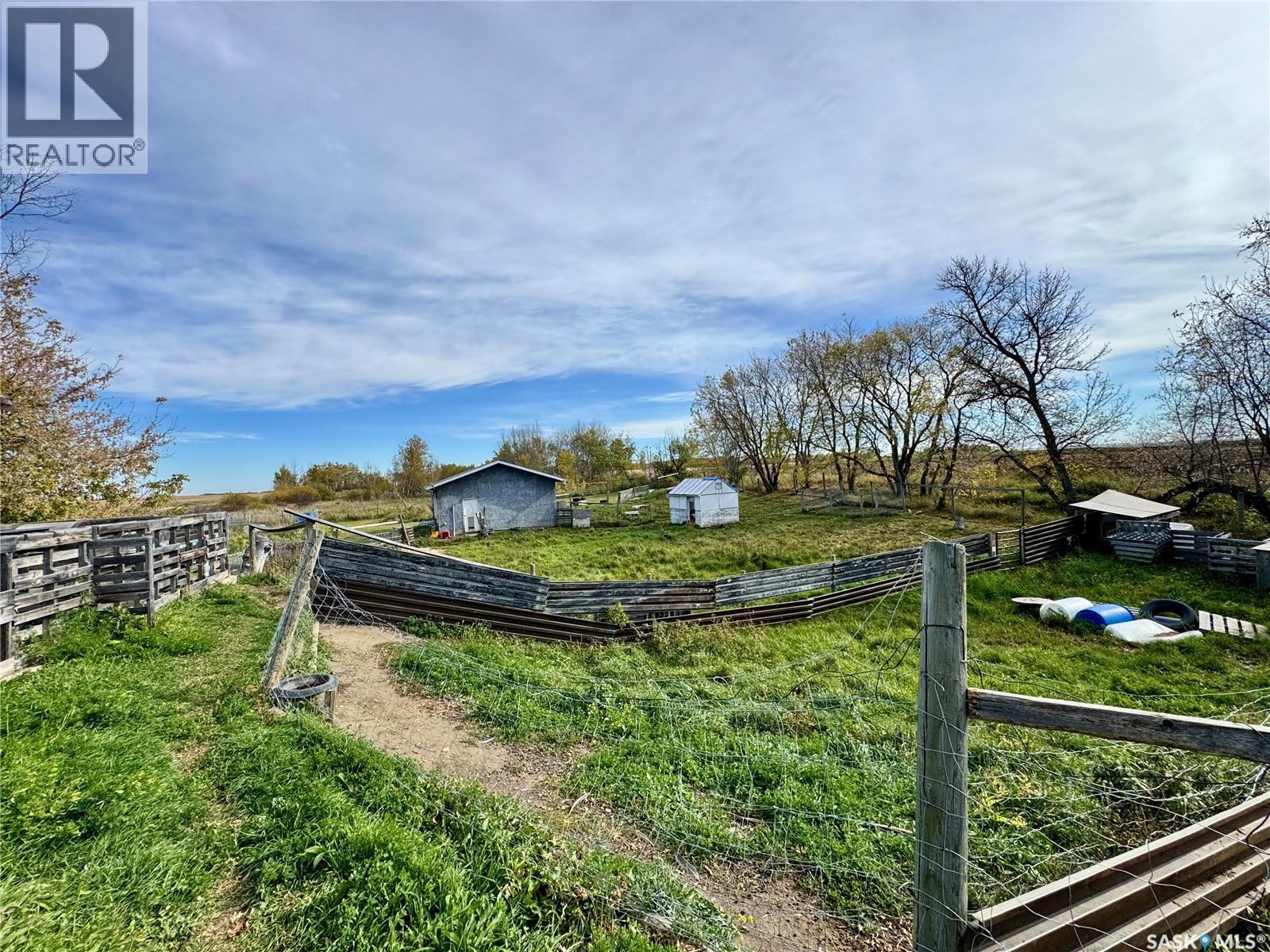 Hwy 2 South Acreage, Prince Albert Rm No. 461, Saskatchewan  S6V 5P9 - Photo 15 - SK050438