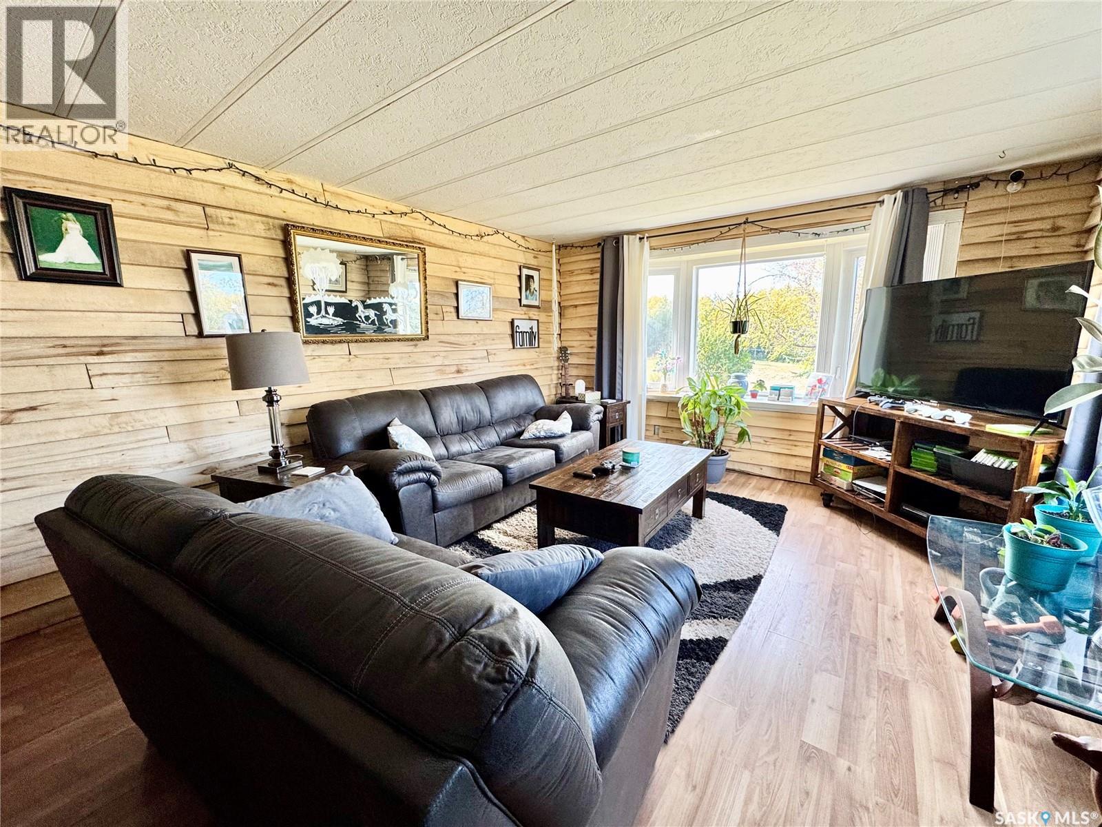 Hwy 2 South Acreage, Prince Albert Rm No. 461, Saskatchewan  S6V 5P9 - Photo 5 - SK050438
