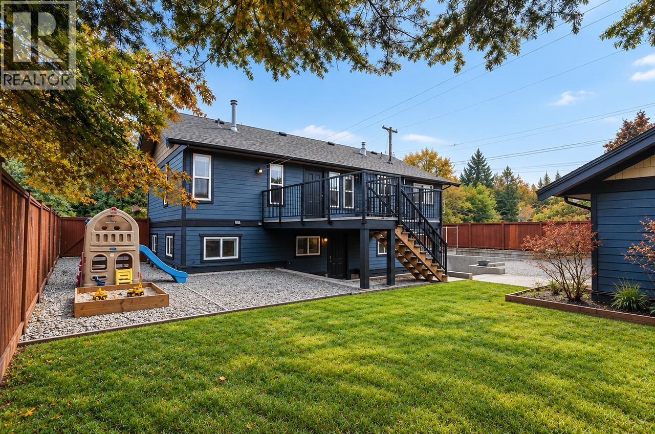 1032 Glenayre Drive, Port Moody, British Columbia  V3H 1J6 - Photo 39 - R3173044
