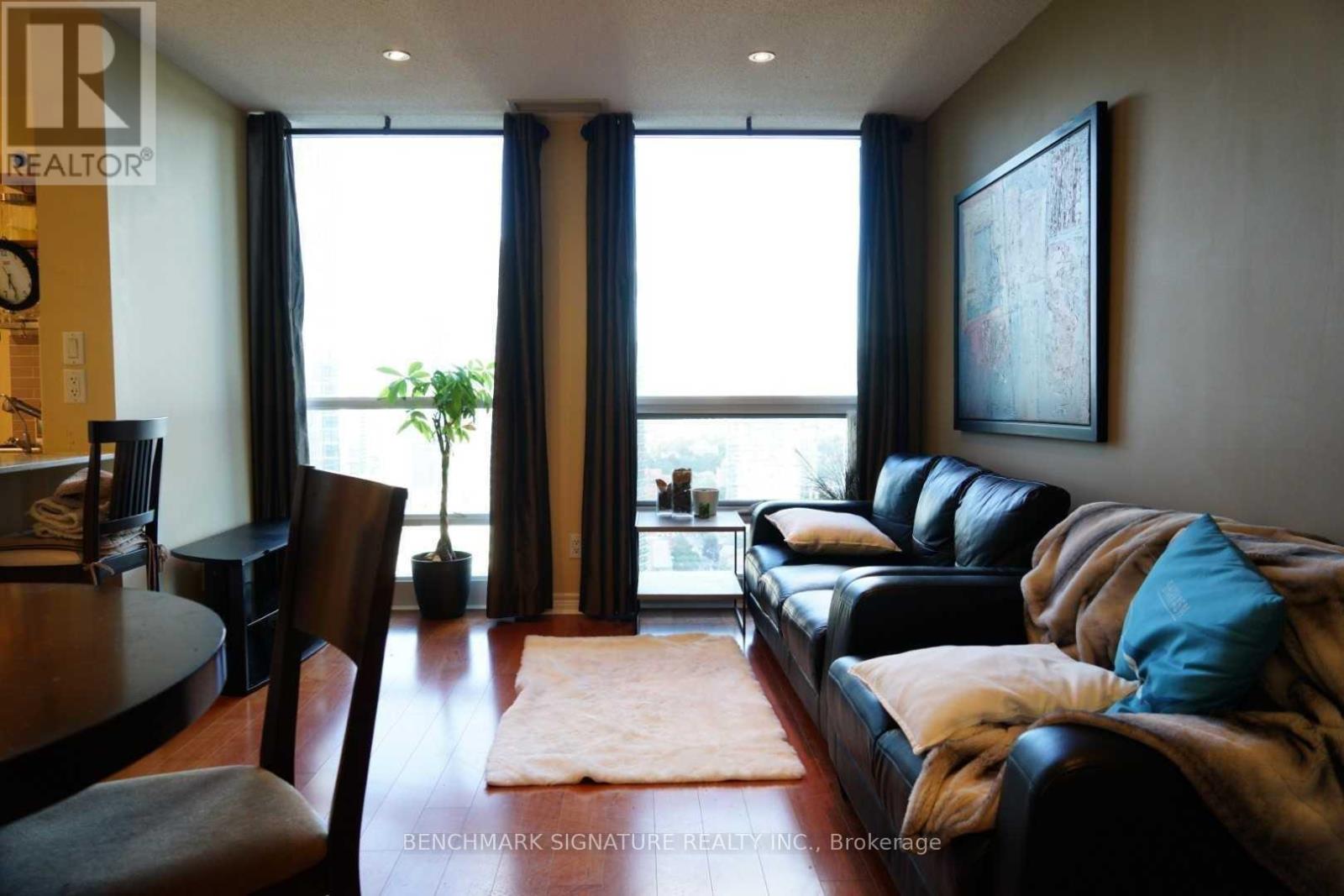3102 - 763 Bay Street, Toronto, Ontario  M5G 2R3 - Photo 4 - C13870004