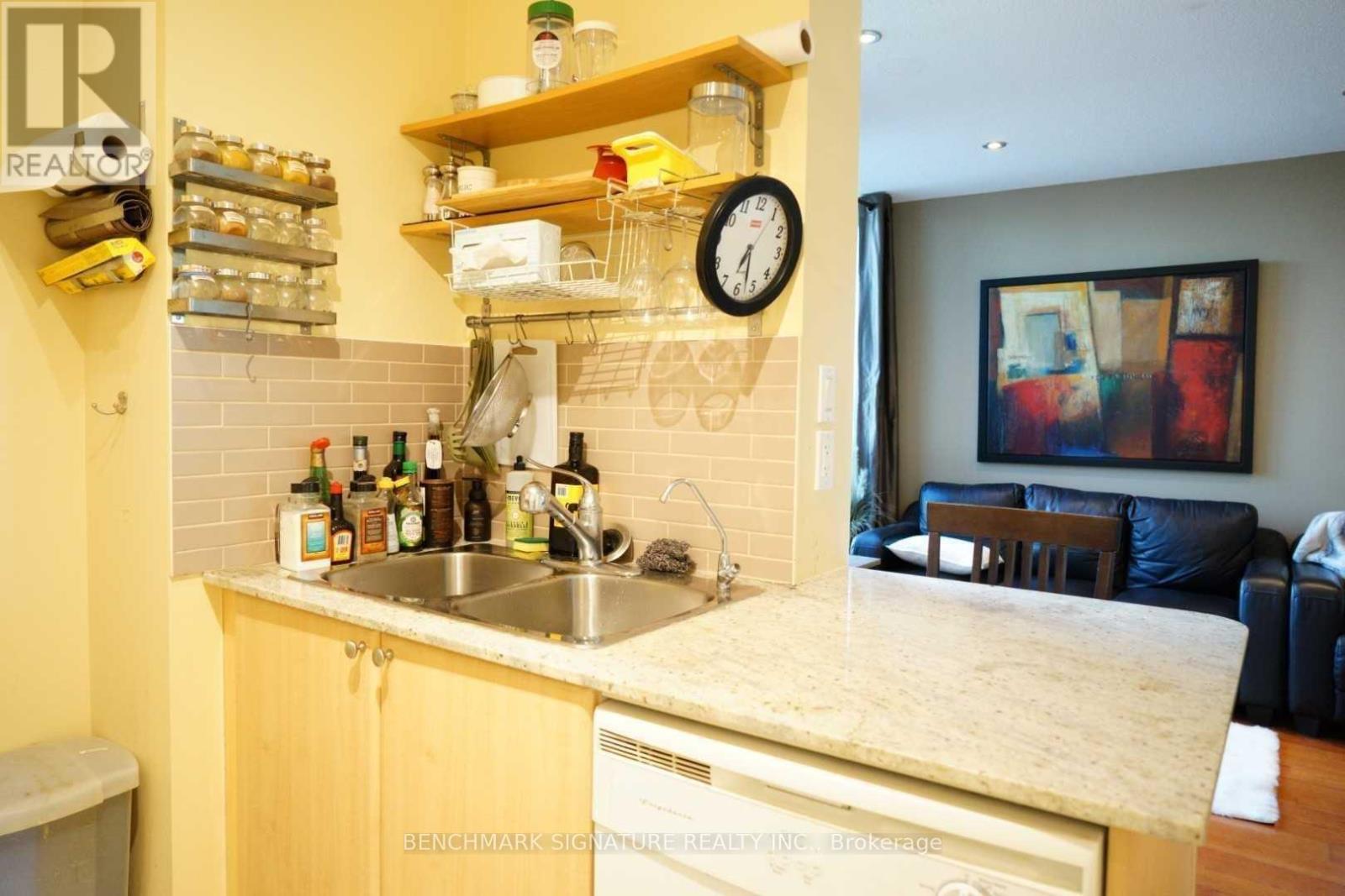 3102 - 763 Bay Street, Toronto, Ontario  M5G 2R3 - Photo 6 - C13870004