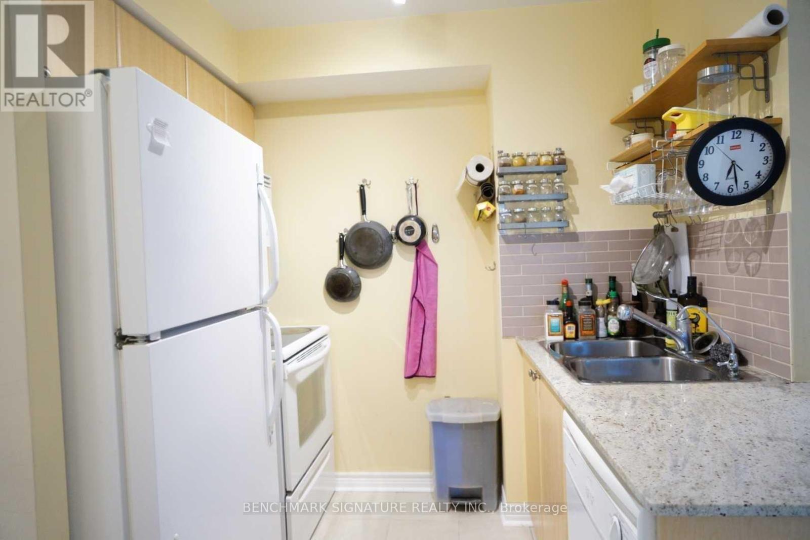 3102 - 763 Bay Street, Toronto, Ontario  M5G 2R3 - Photo 7 - C13870004