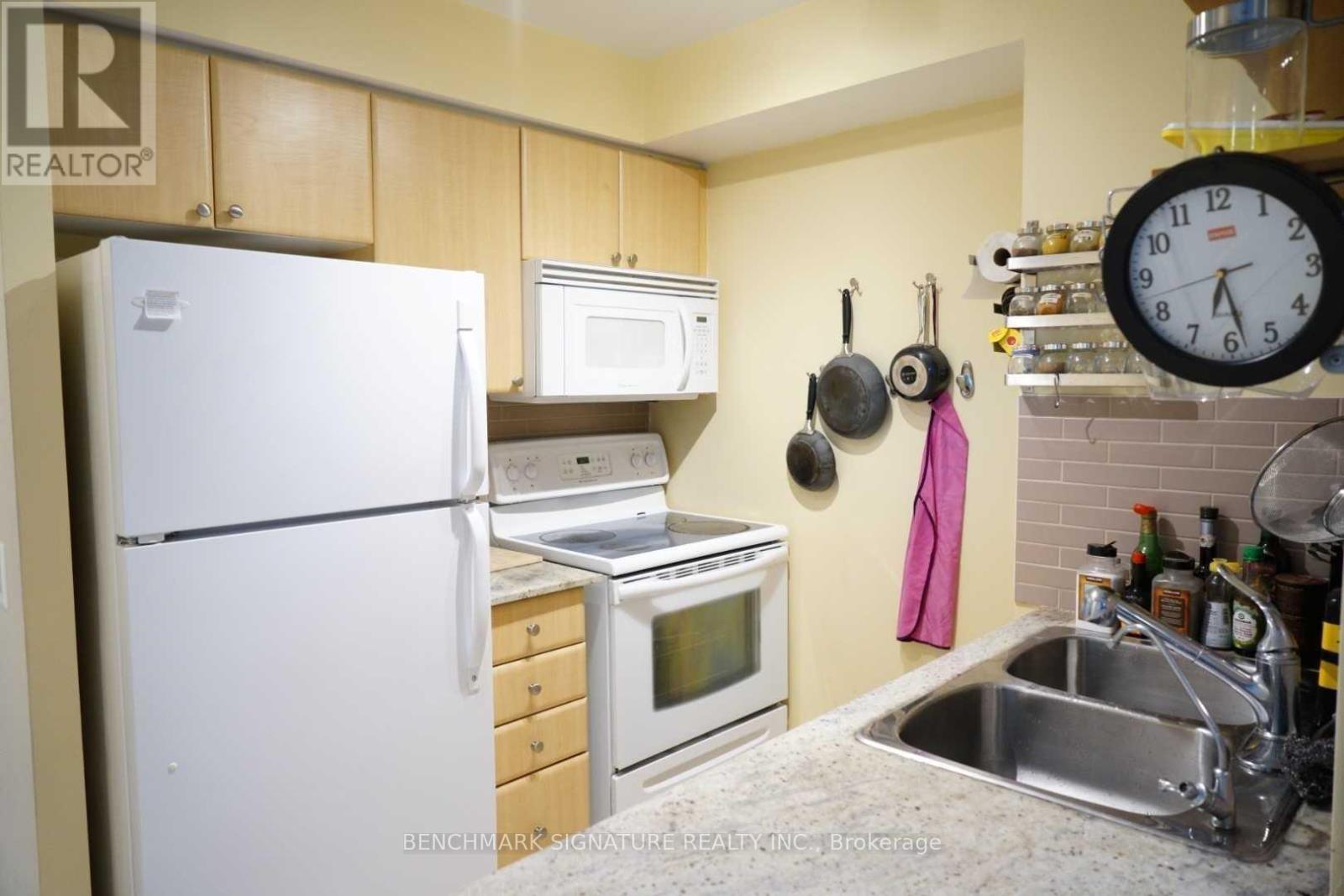 3102 - 763 Bay Street, Toronto, Ontario  M5G 2R3 - Photo 8 - C13870004