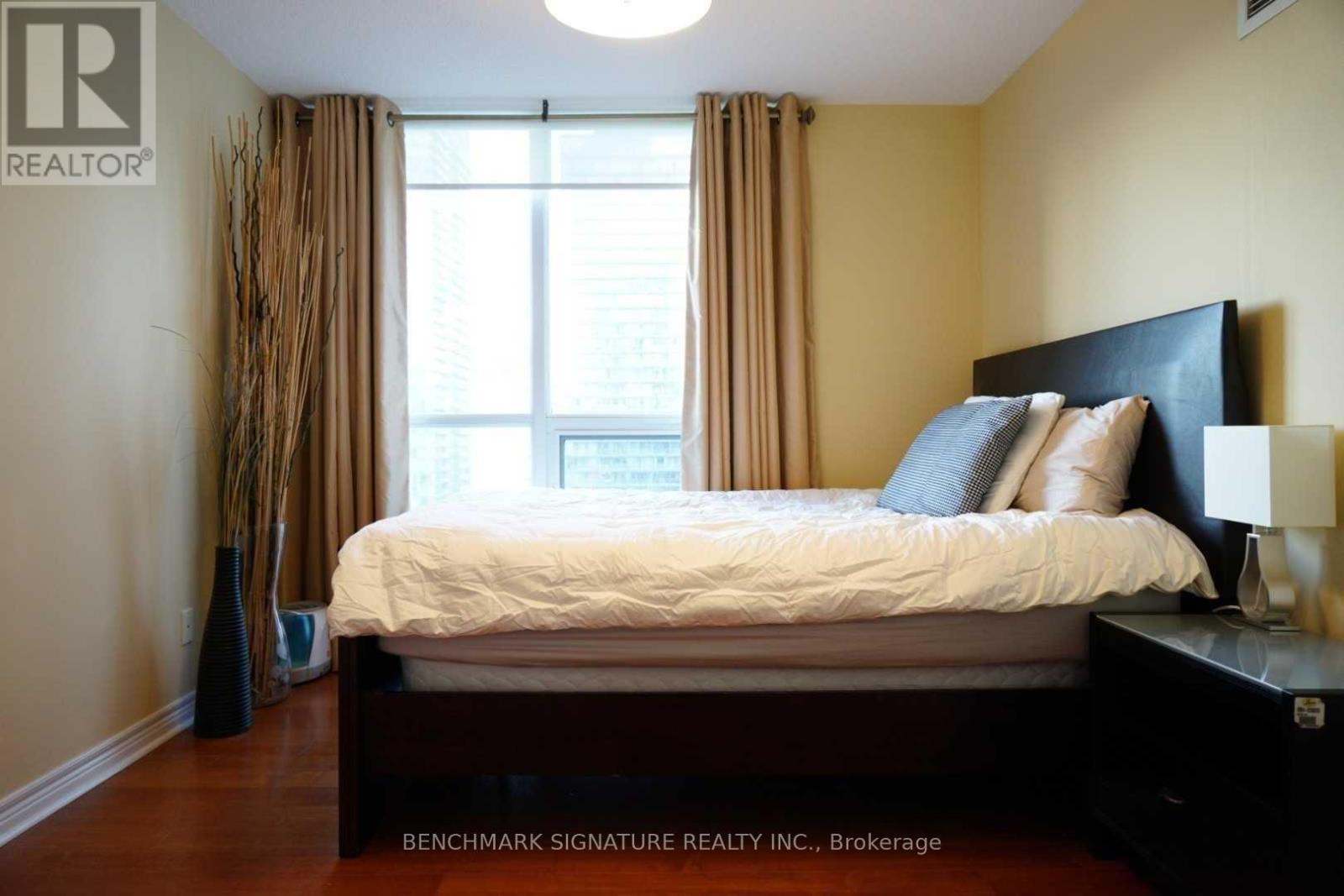 3102 - 763 Bay Street, Toronto, Ontario  M5G 2R3 - Photo 9 - C13870004