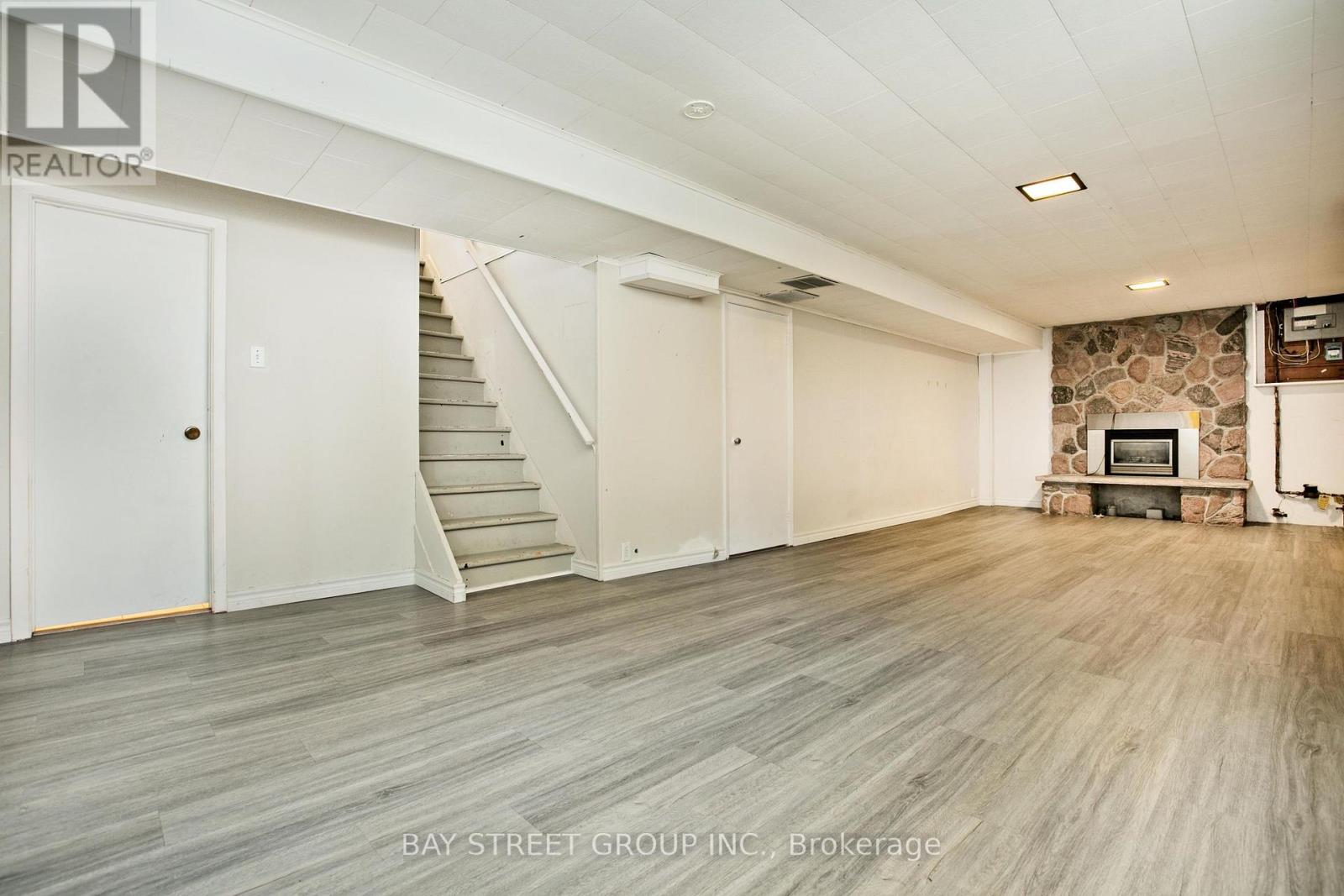 67 Elvaston Drive, Toronto, Ontario  M4A 1N5 - Photo 18 - C13870008