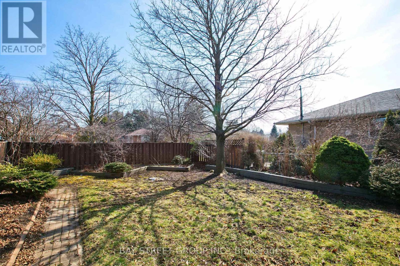 67 Elvaston Drive, Toronto, Ontario  M4A 1N5 - Photo 24 - C13870008