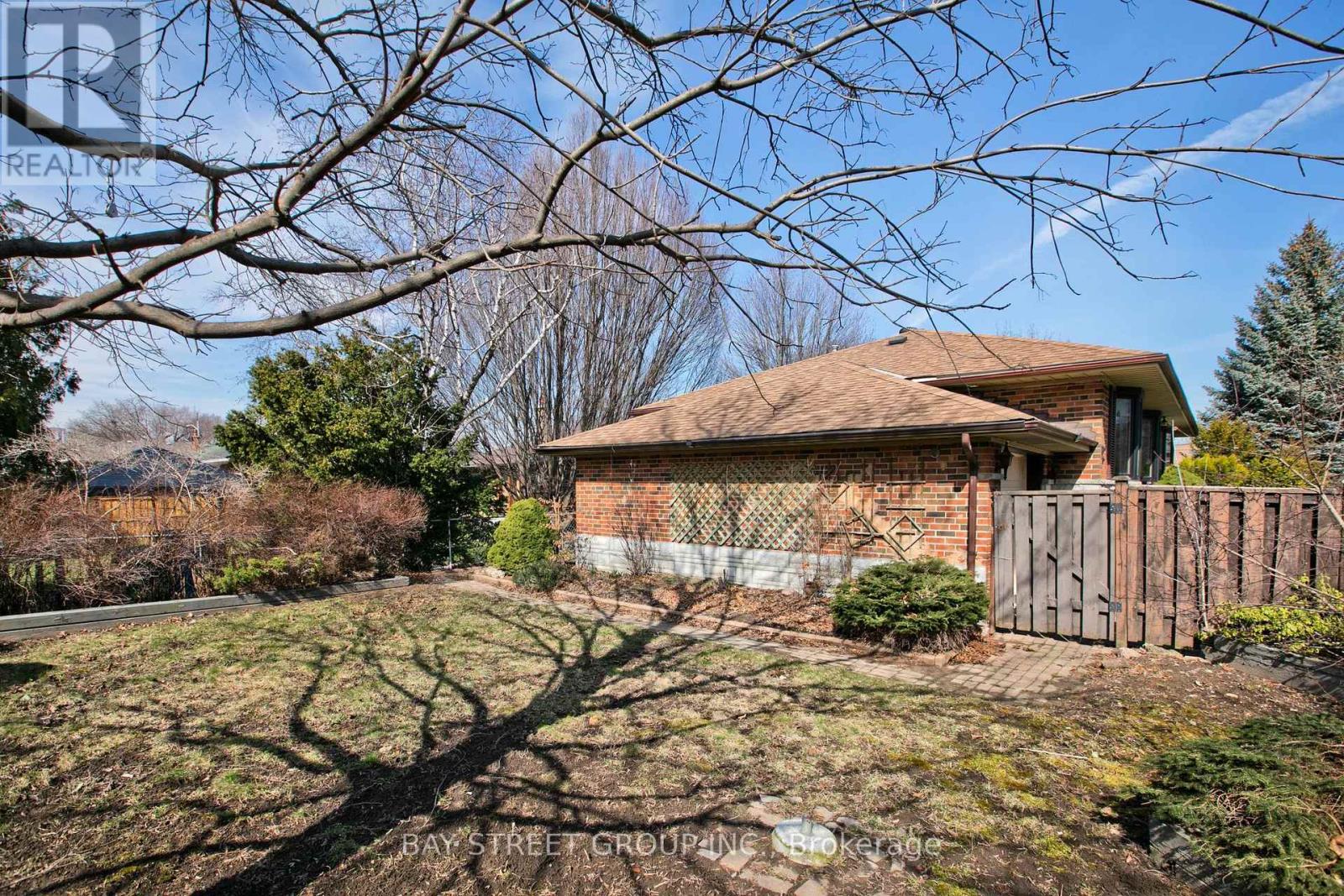 67 Elvaston Drive, Toronto, Ontario  M4A 1N5 - Photo 27 - C13870008