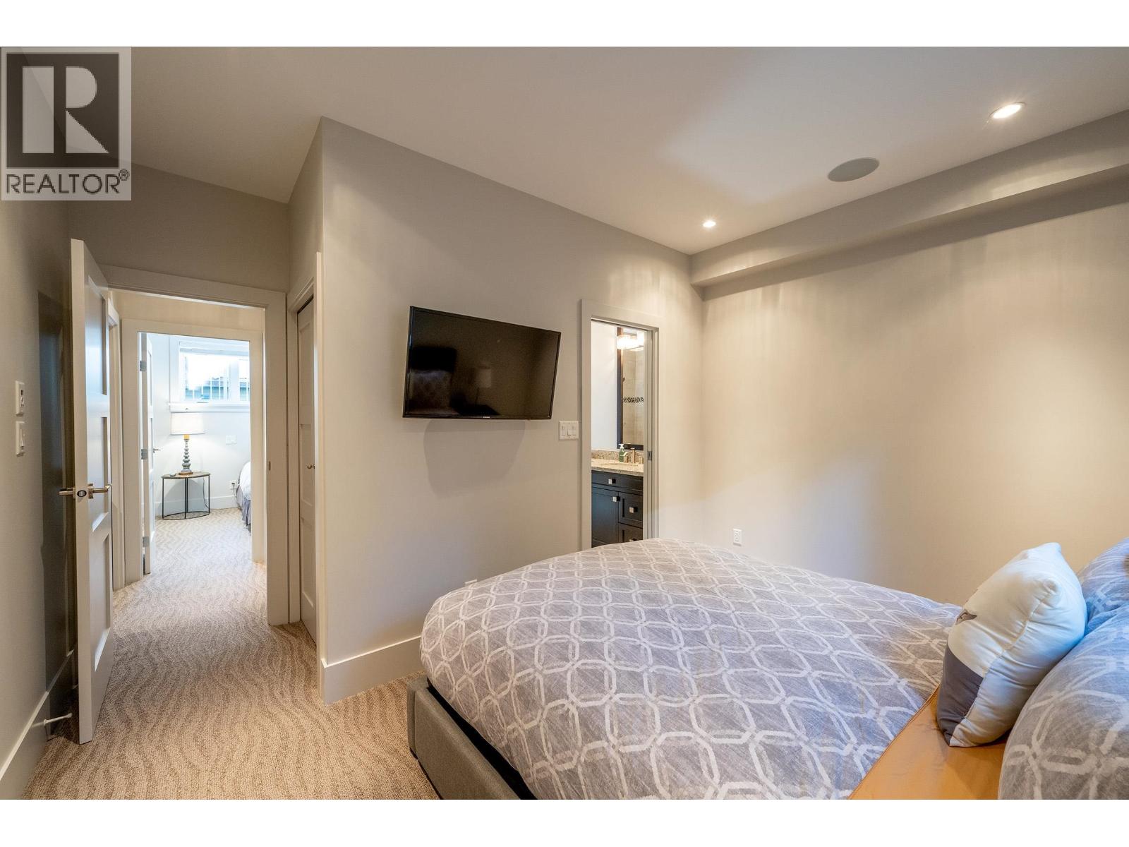 2817 Clifftop Lane, Whistler, British Columbia  V8E 0A8 - Photo 24 - R3173204