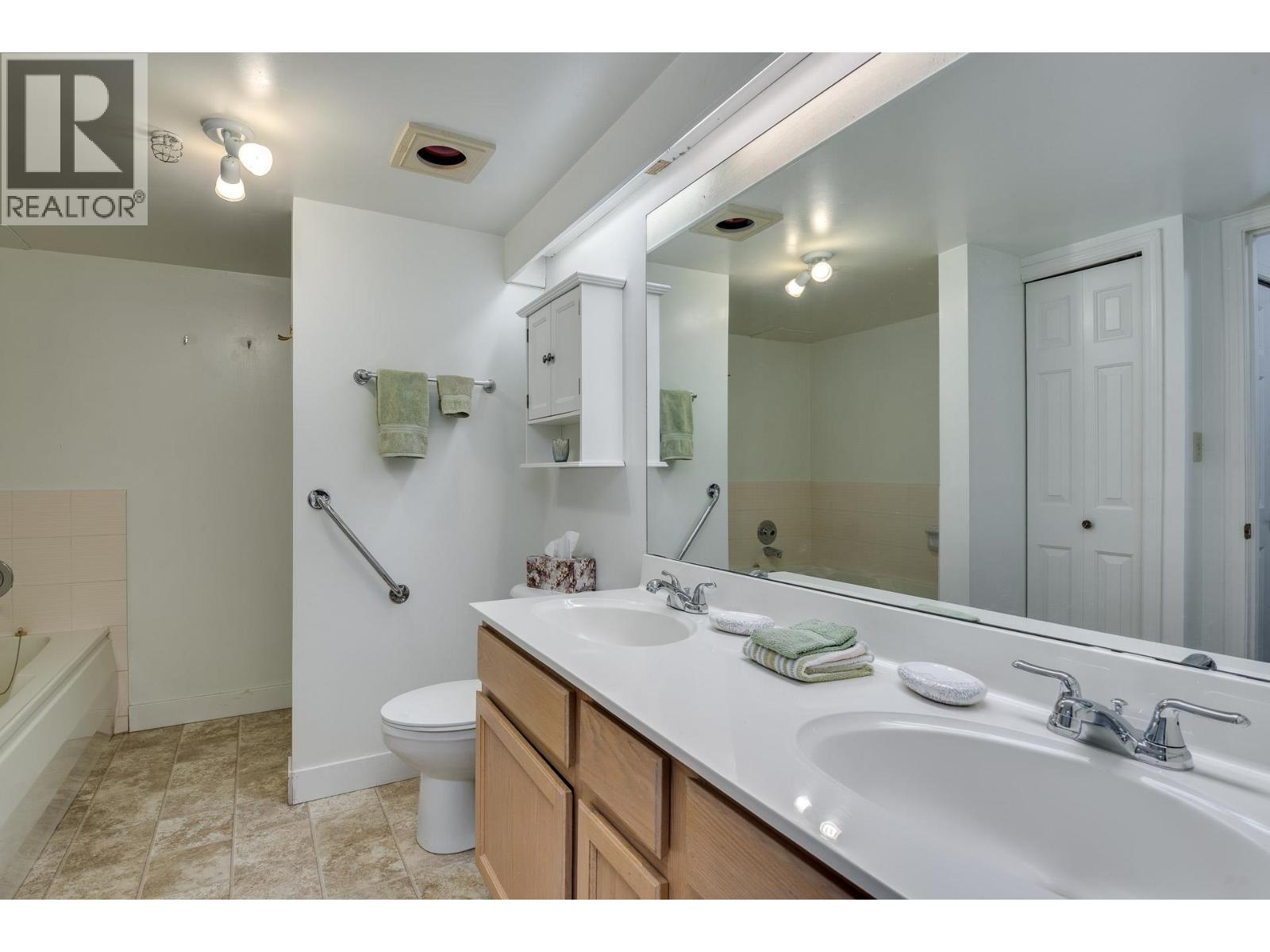 303 2963 Burlington Drive, Coquitlam, British Columbia  V3B 6X1 - Photo 19 - R3173130
