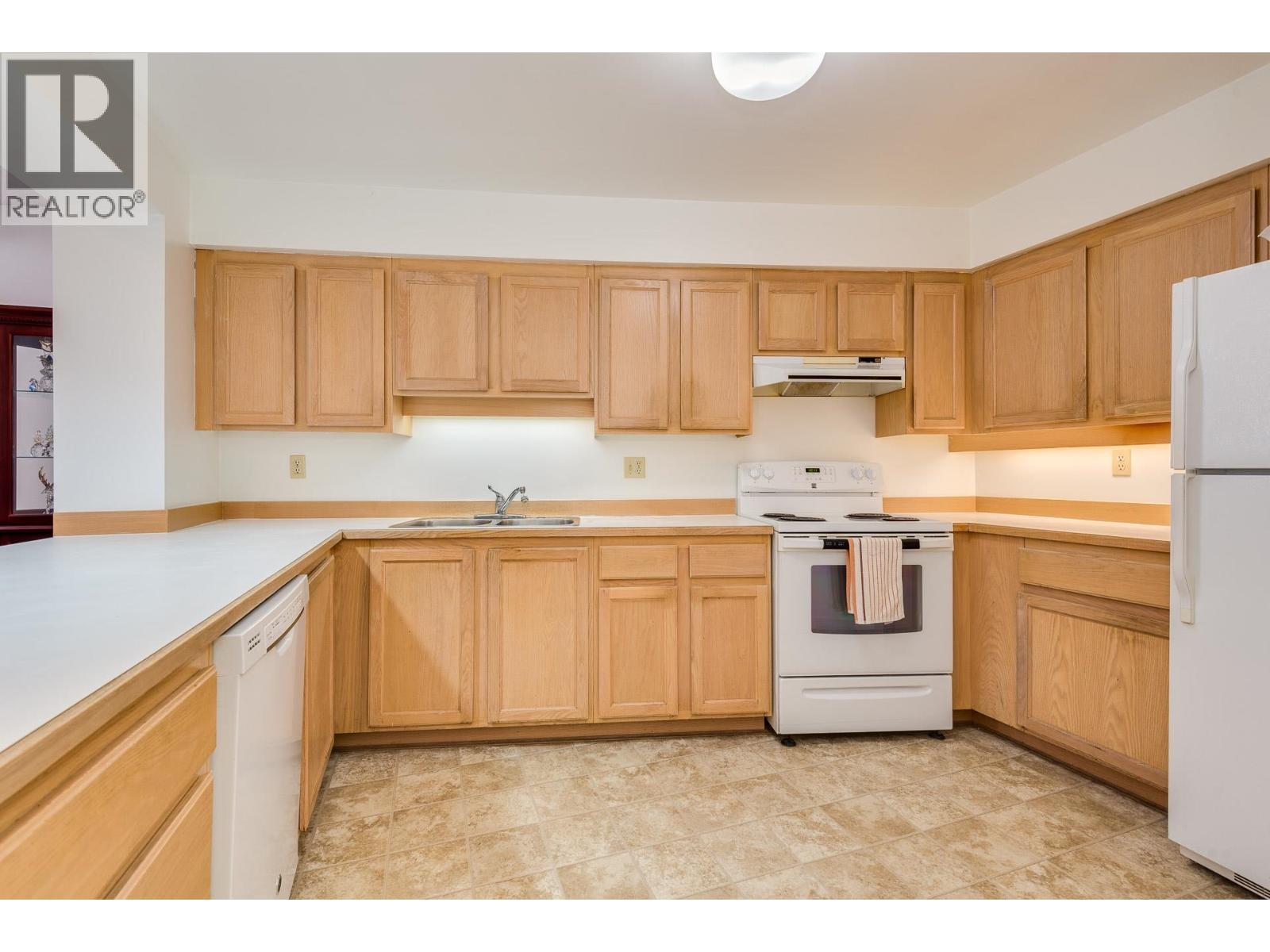303 2963 Burlington Drive, Coquitlam, British Columbia  V3B 6X1 - Photo 8 - R3173130