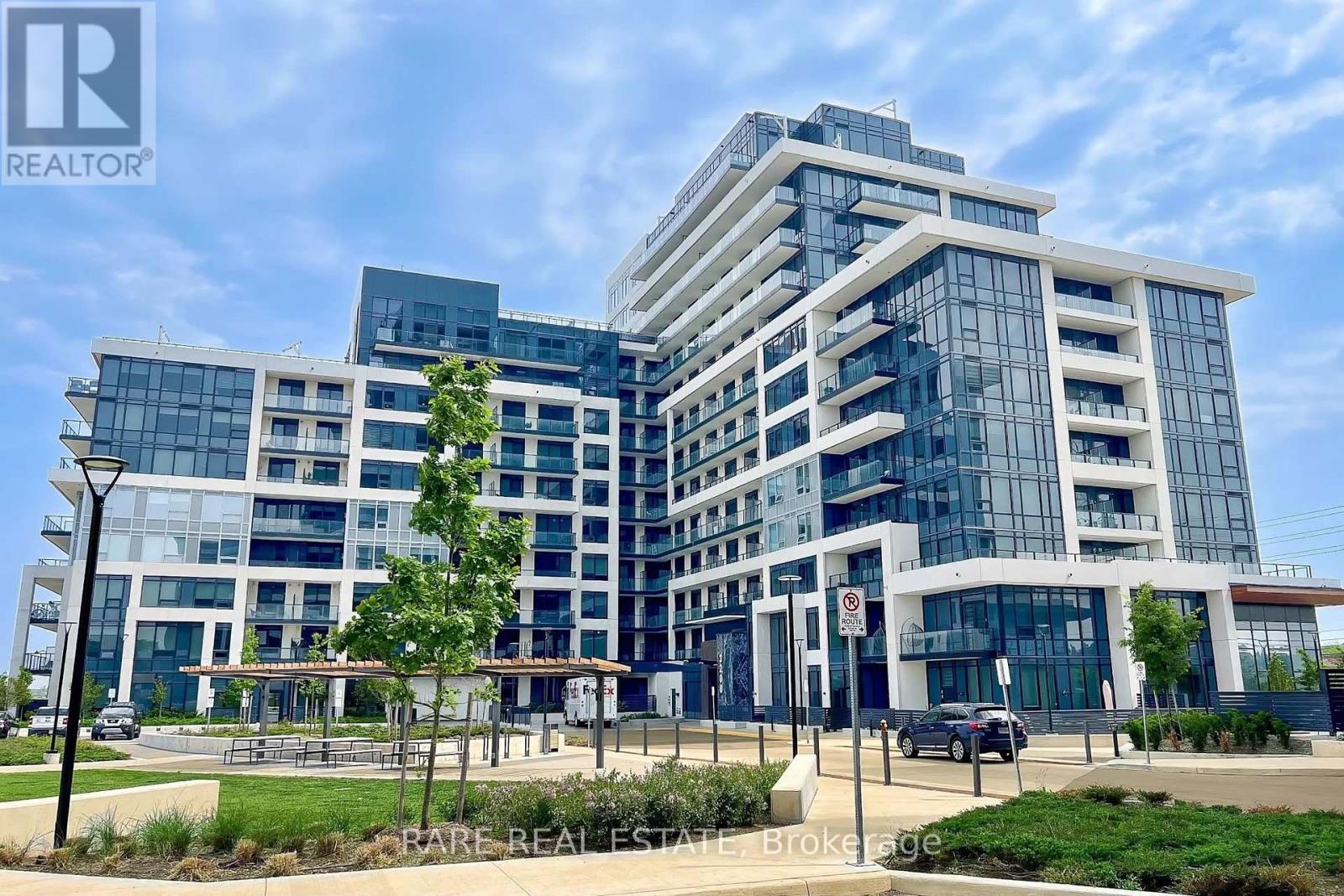 518 - 3200 WILLIAM COLSTON AVENUE, Oakville, Ontario