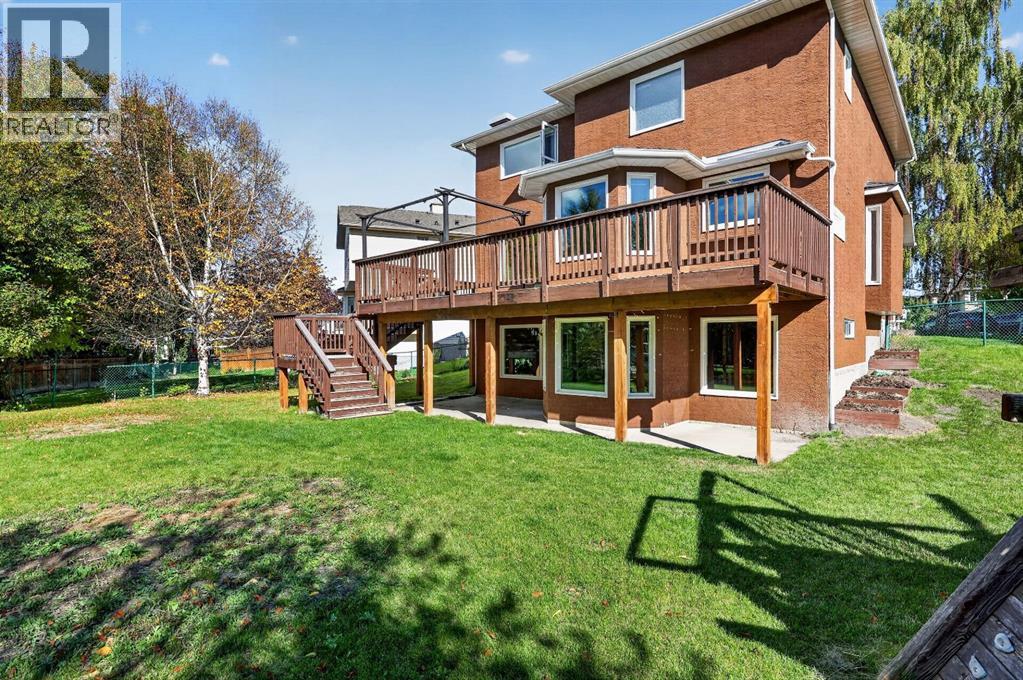 149 Valley Ridge Court NW, Calgary, Alberta  T3B 5L4 - Photo 40 - A2348644