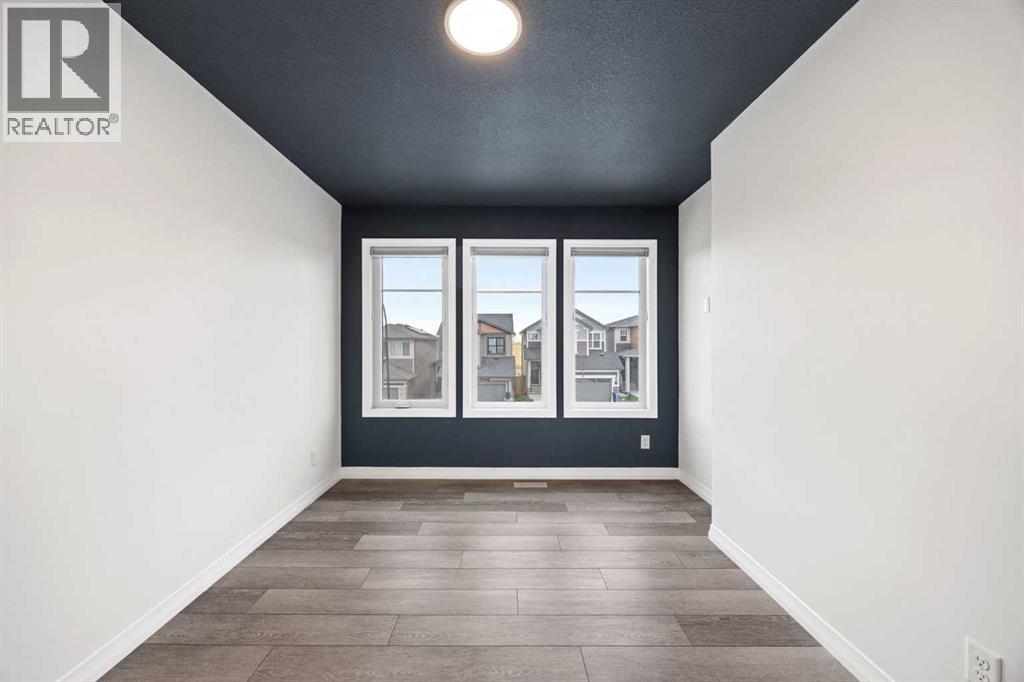 101 Howse Common NE