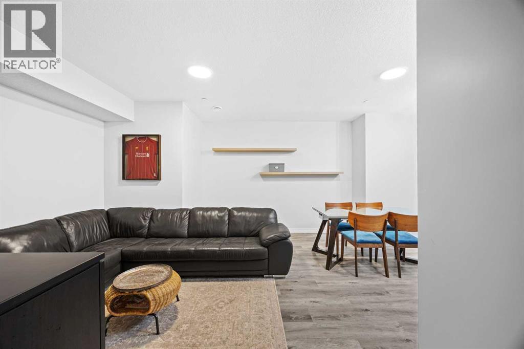 101 Howse Common NE