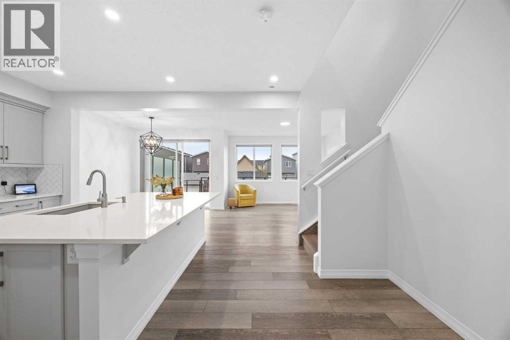 101 Howse Common NE