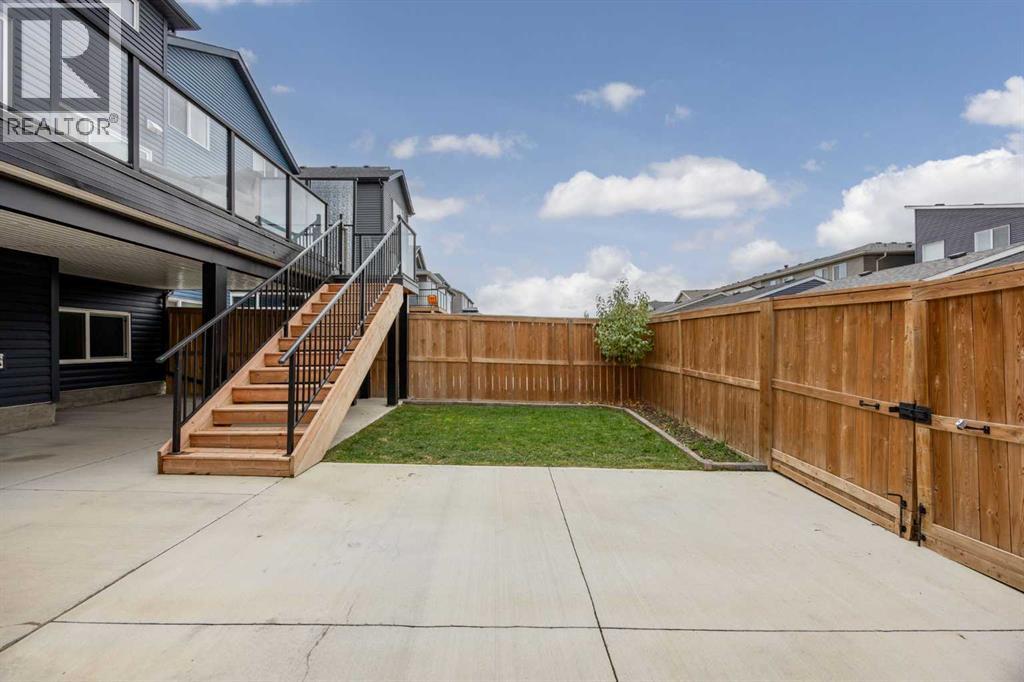 101 Howse Common NE