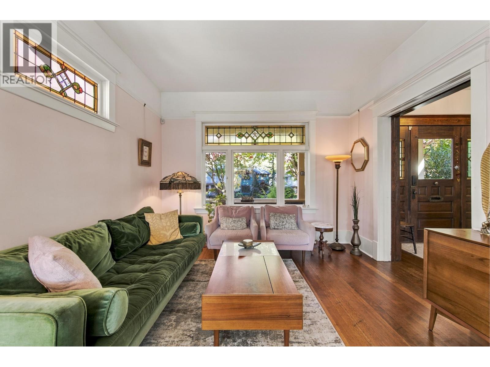2580 Cambridge Street, Vancouver, British Columbia  V5K 1L4 - Photo 6 - R3173088