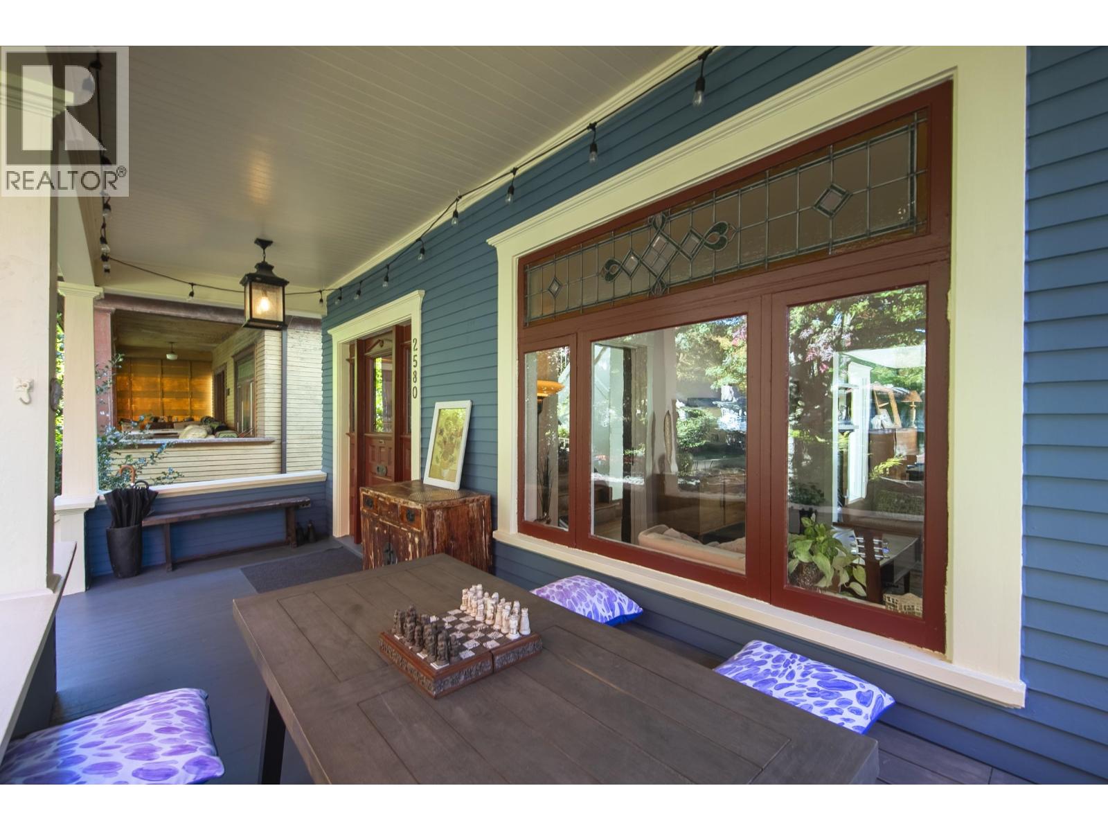 2580 Cambridge Street, Vancouver, British Columbia  V5K 1L4 - Photo 2 - R3173088