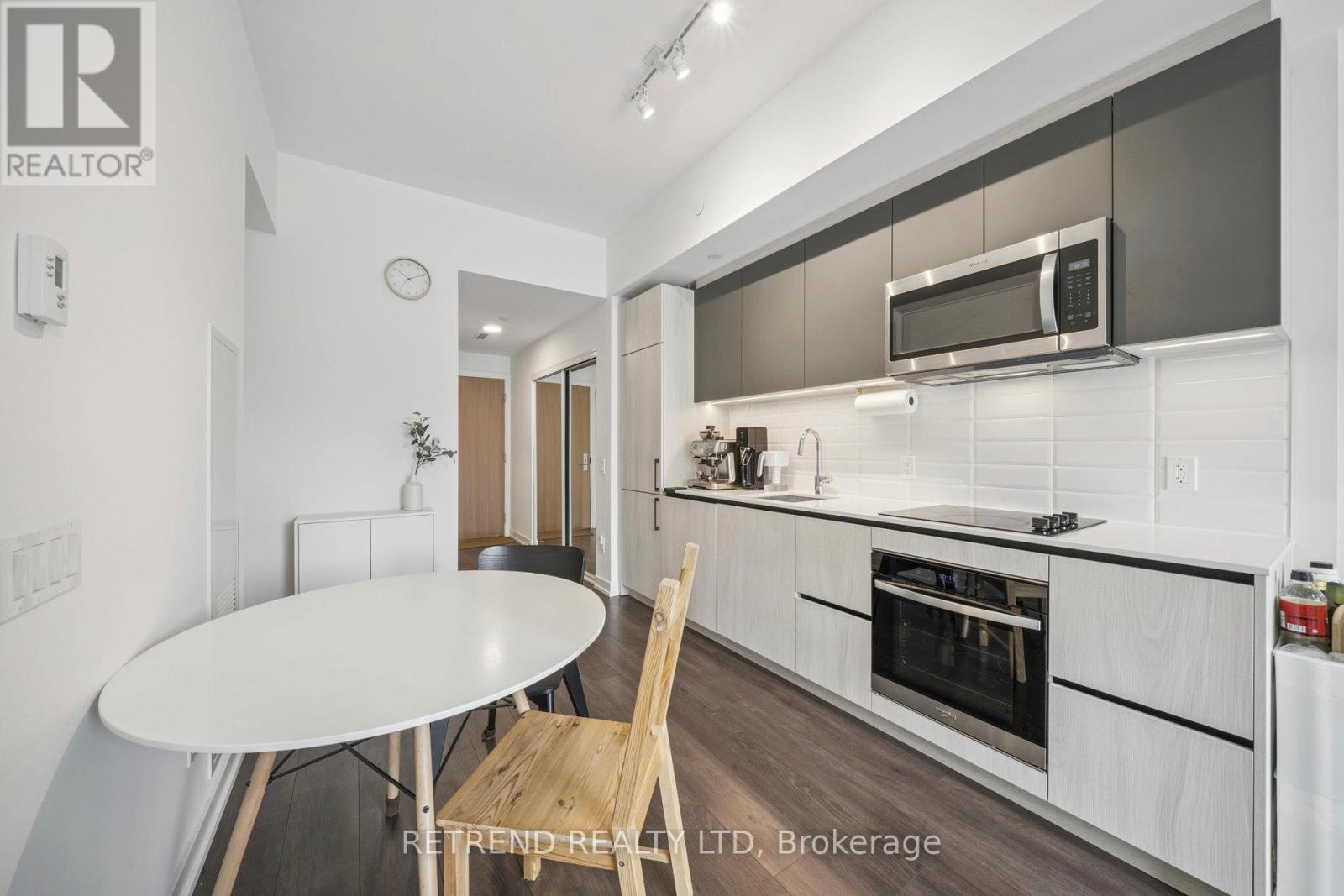 714 - 150 Logan Avenue, Toronto, Ontario  M4M 0E4 - Photo 3 - E13870052