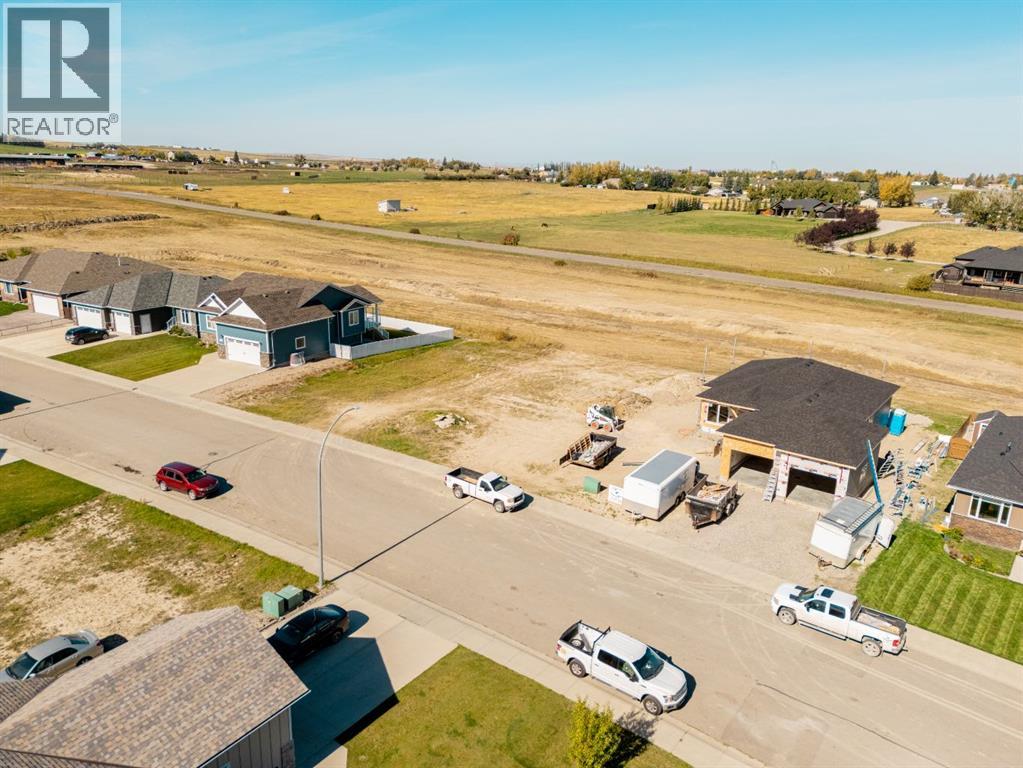 729 Fairway Boulevard
