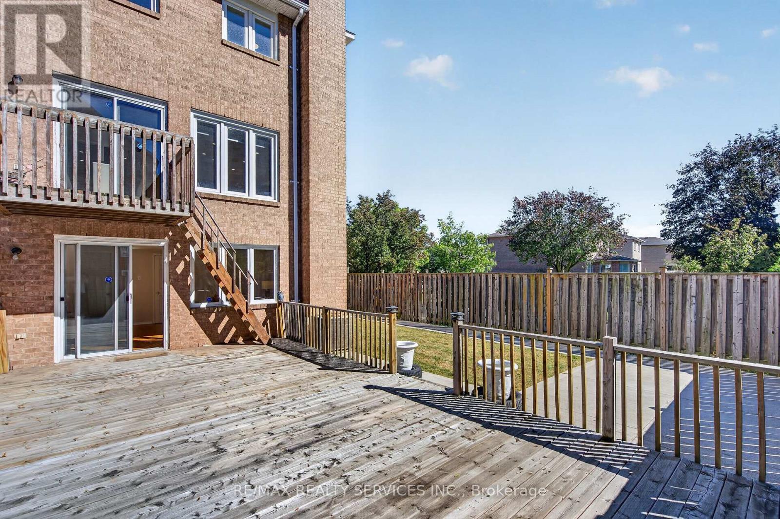 66 Clansman Trail, Mississauga, Ontario  L4Z 3M4 - Photo 16 - W13870054