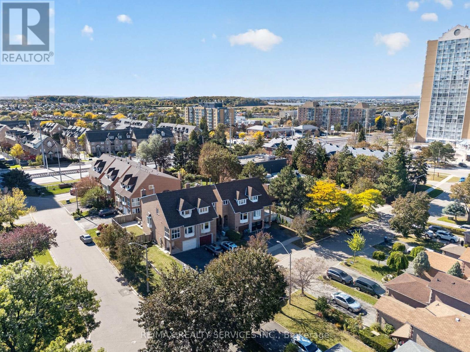 66 Clansman Trail, Mississauga, Ontario  L4Z 3M4 - Photo 3 - W13870054