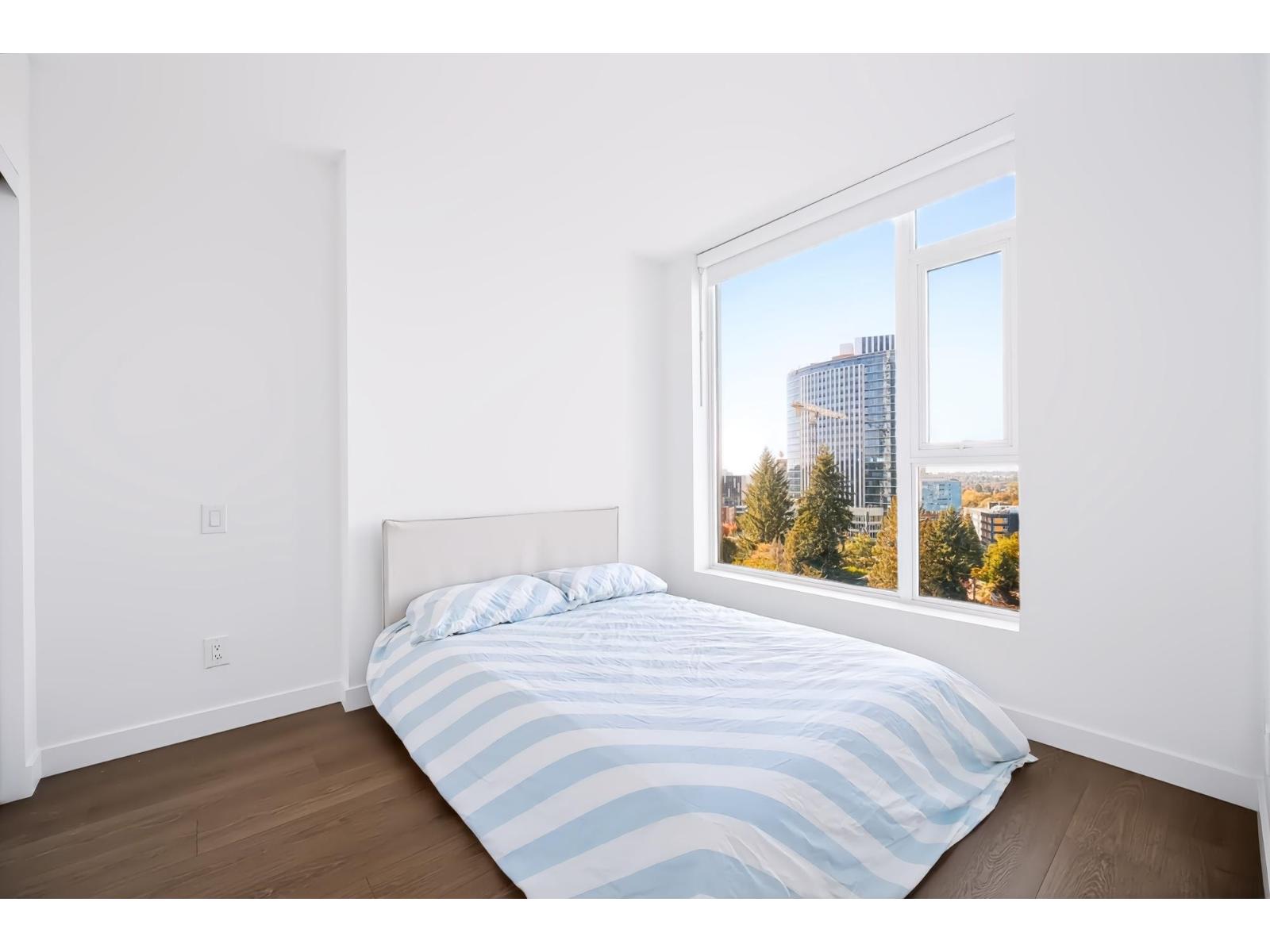 901 13745 George Junction, Surrey, British Columbia  V3T 0V8 - Photo 5 - R3173112