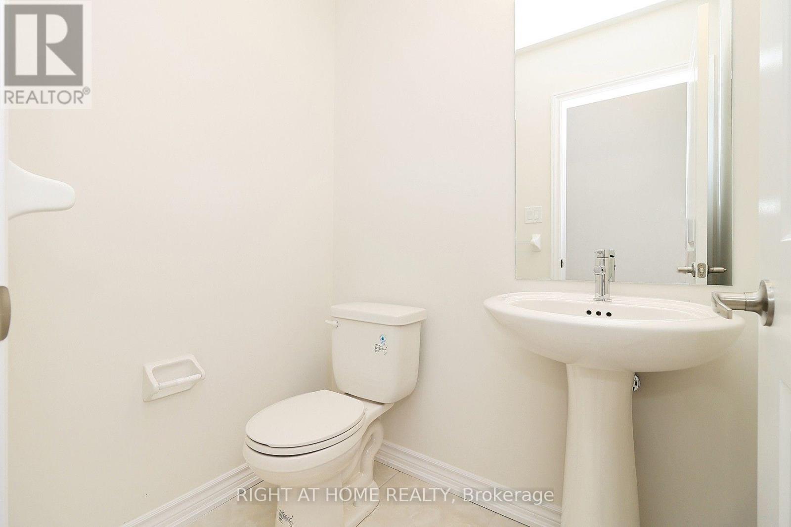 1052 Periwinkle Crescent, Woodstock, Ontario  N4S 7W2 - Photo 18 - X13870056