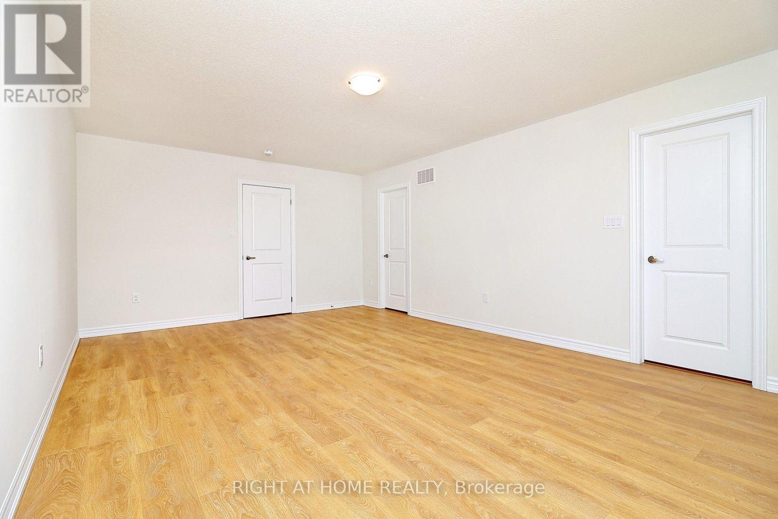 1052 Periwinkle Crescent, Woodstock, Ontario  N4S 7W2 - Photo 20 - X13870056