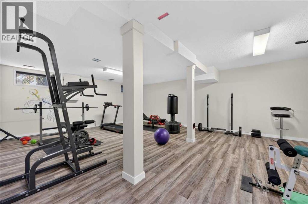 129 Shawnee Court SW, Calgary, Alberta  T2Y 1V8 - Photo 42 - A2348834