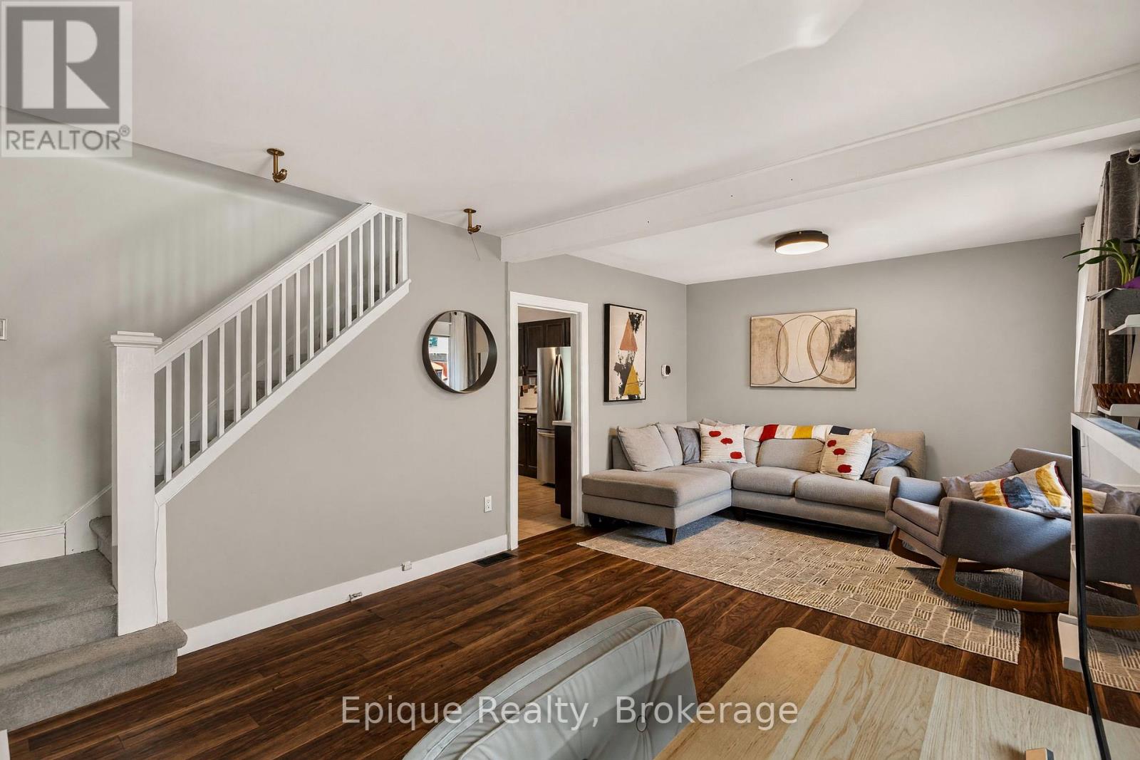 93 Graham Avenue S, Hamilton, Ontario  L8K 2M2 - Photo 12 - X13870086