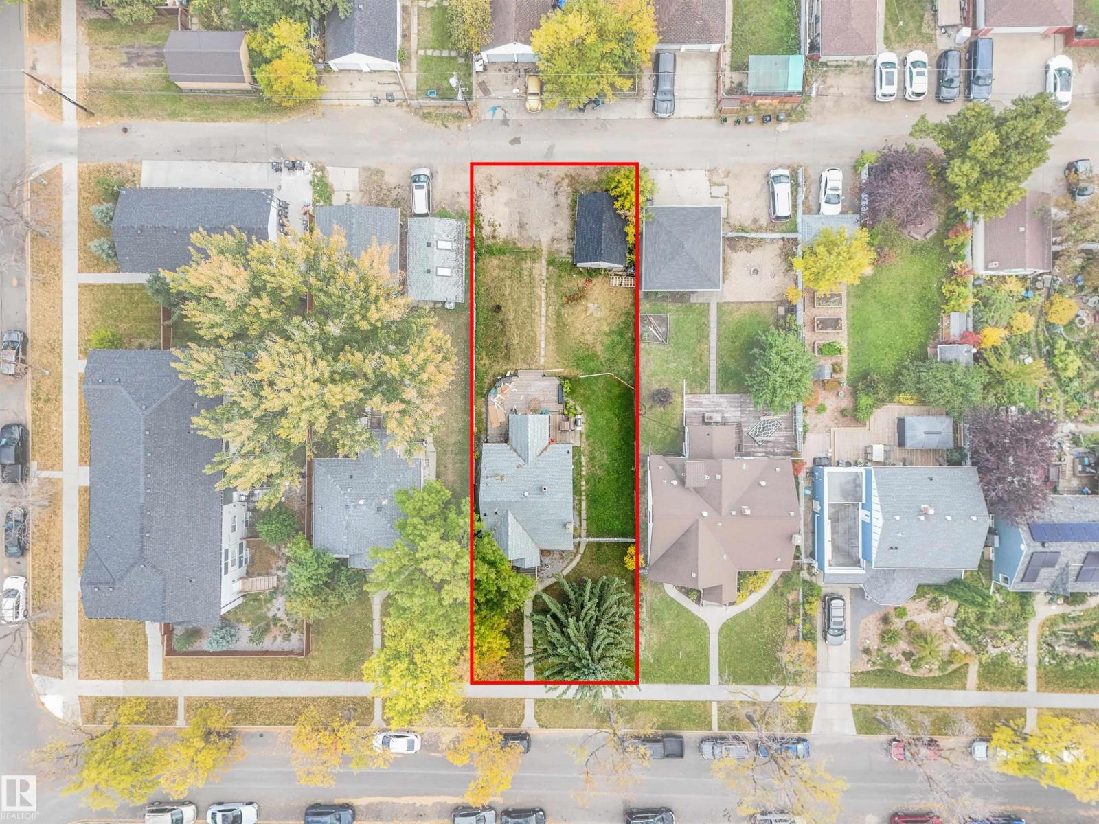 11233 103 ST NW
