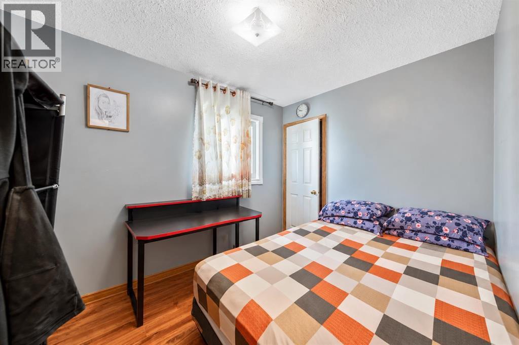 318 Applewood Drive SE, Calgary, Alberta  T2A 7V5 - Photo 9 - A2346804