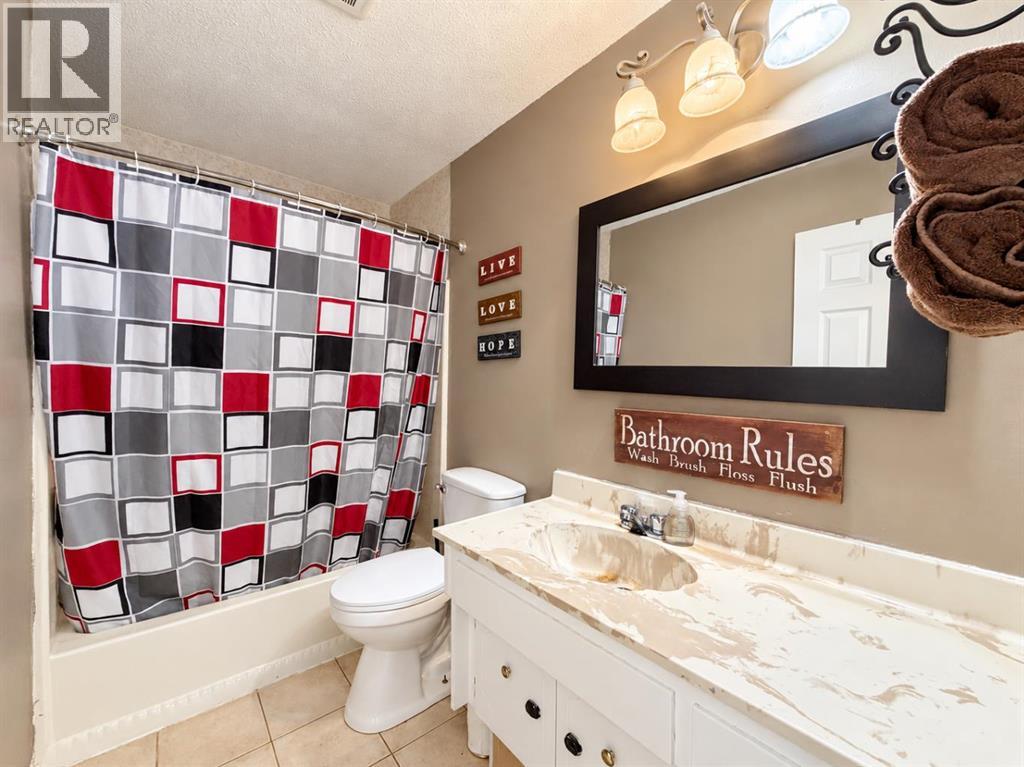 5746 9 Avenue, Edson, Alberta  T7E 1J3 - Photo 18 - A2335851