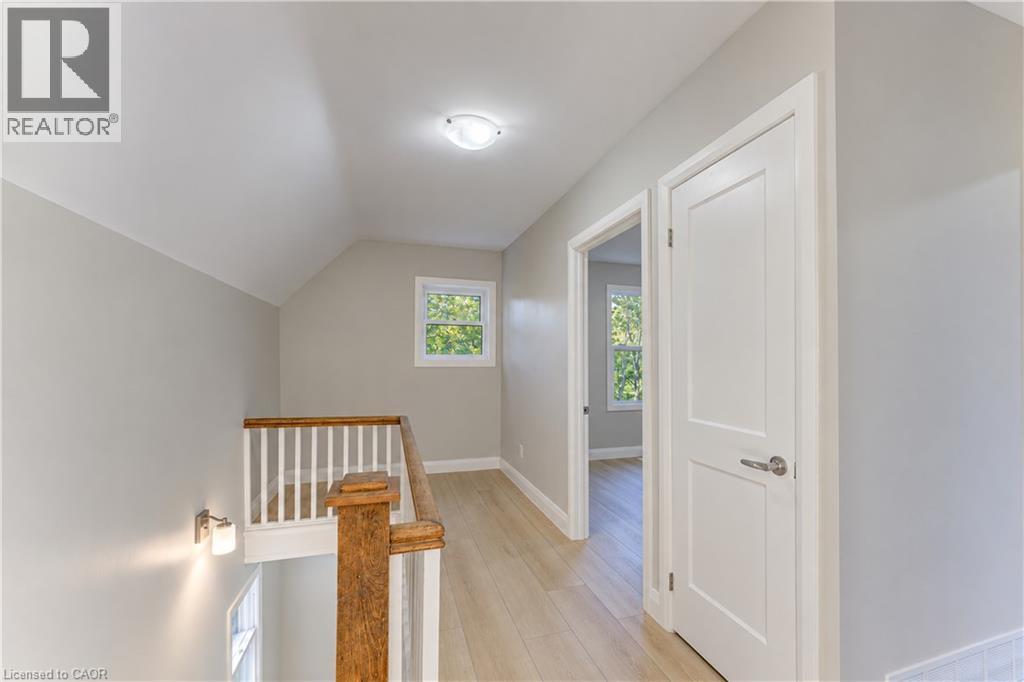 18 Miehm Place, Kitchener, Ontario  N2H 2K9 - Photo 23 - 40866626