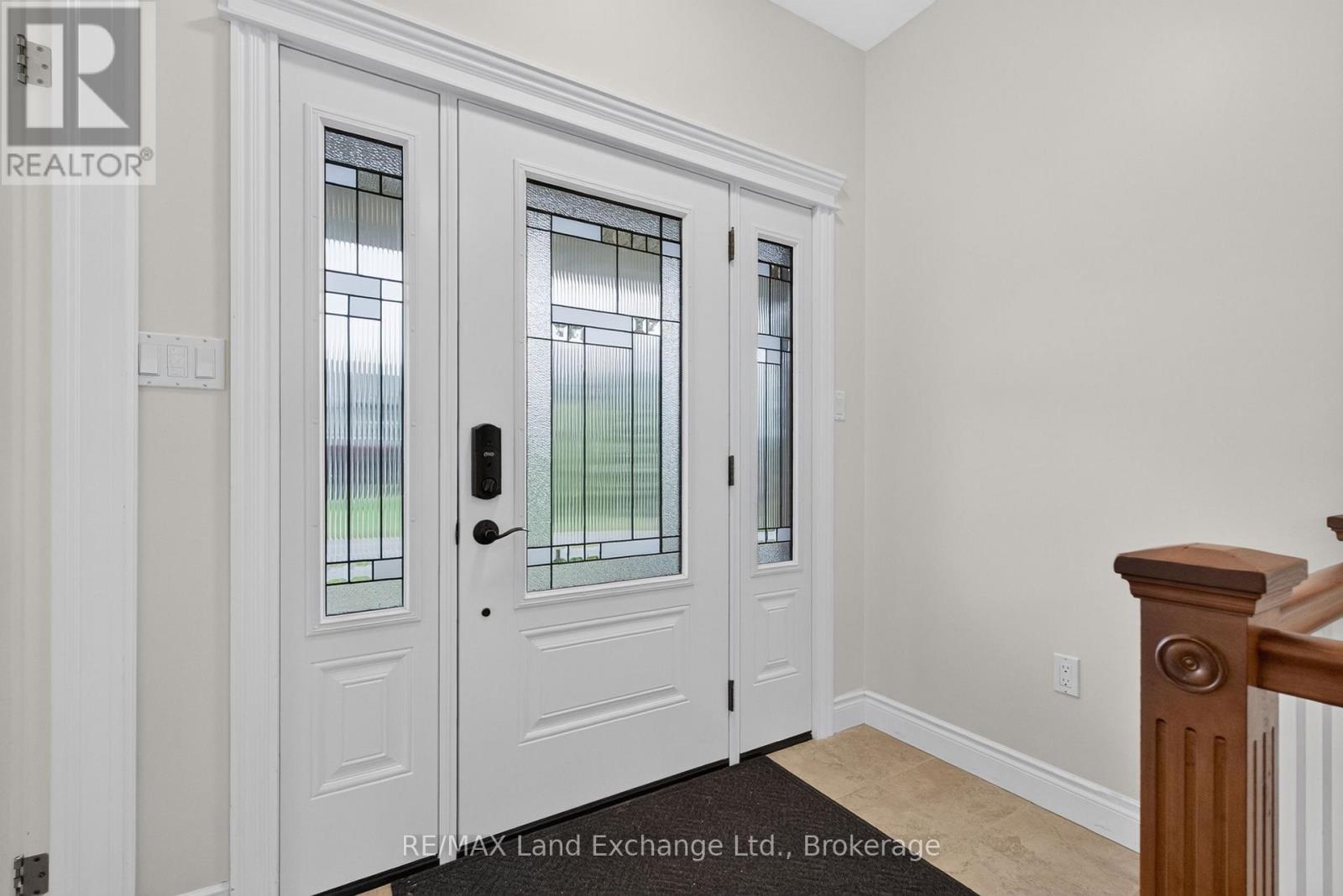 709 Mcgaw Drive, Kincardine, Ontario N2Z 1W1 - Photo 2 - X13870168