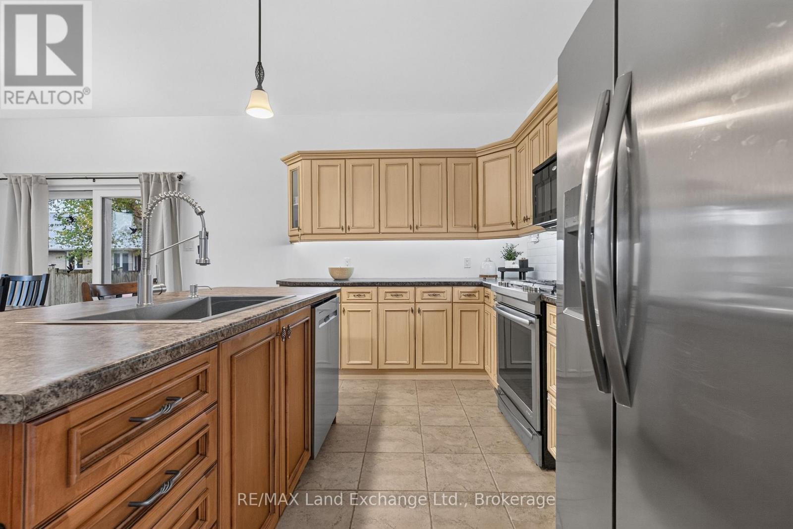 709 Mcgaw Drive, Kincardine, Ontario N2Z 1W1 - Photo 6 - X13870168