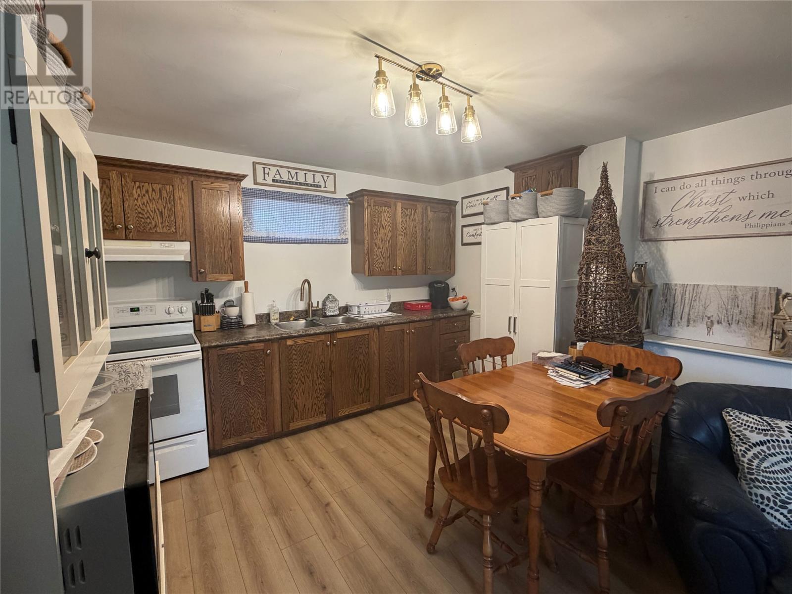 4 Rectory Avenue, Spaniard's Bay — photo 17