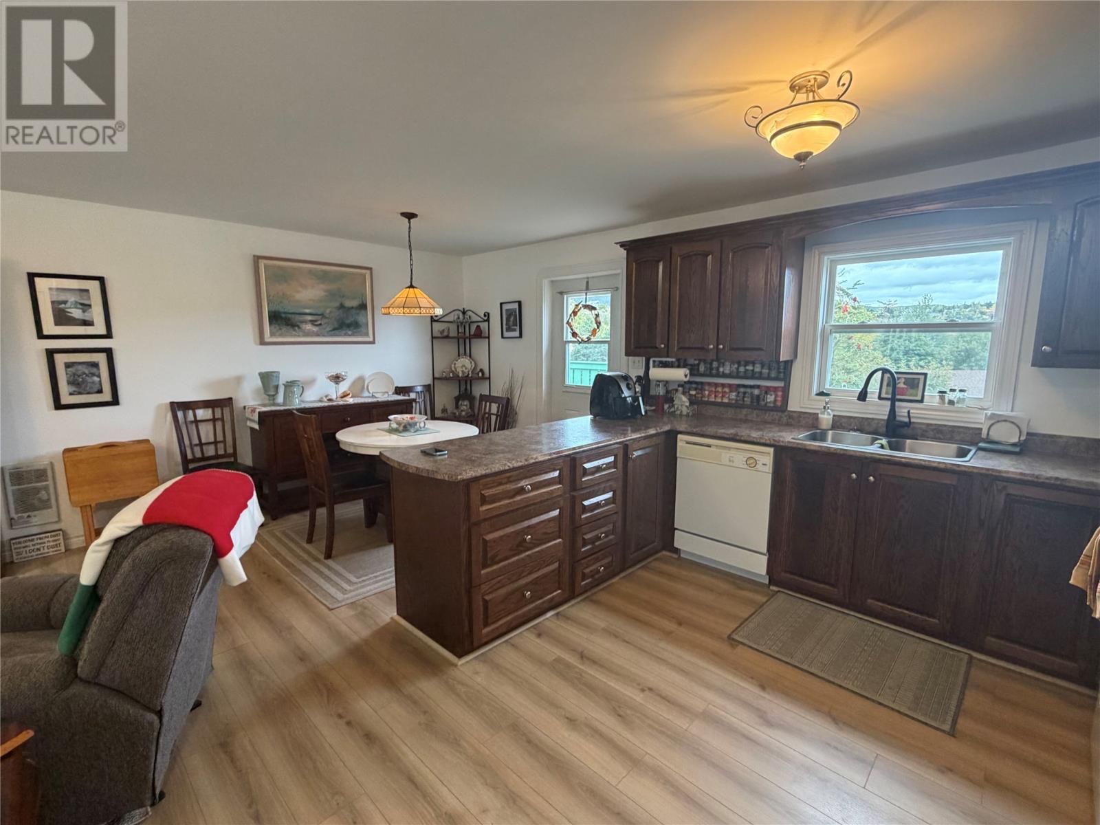 4 Rectory Avenue, Spaniard's Bay — photo 8