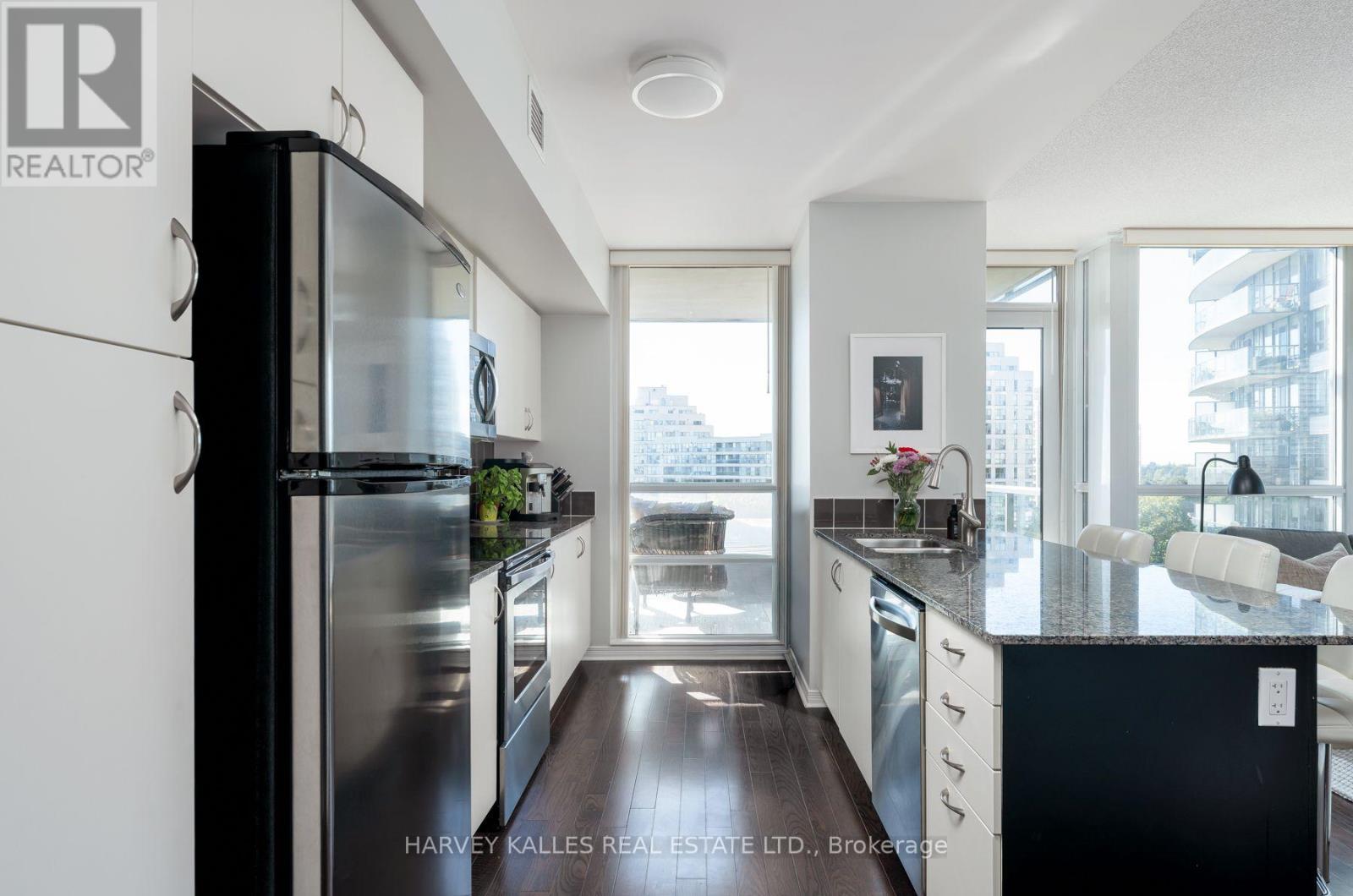 602 - 2230 Lake Shore Boulevard W, Toronto, Ontario  M8V 0B2 - Photo 6 - W13831358