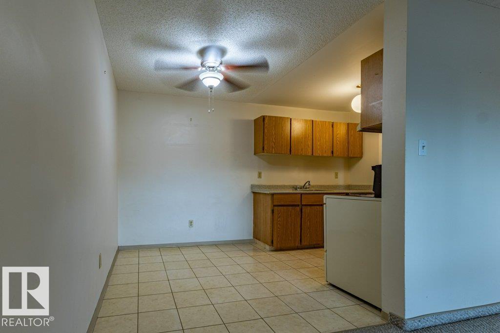 #212 5316 118 AV NW NW