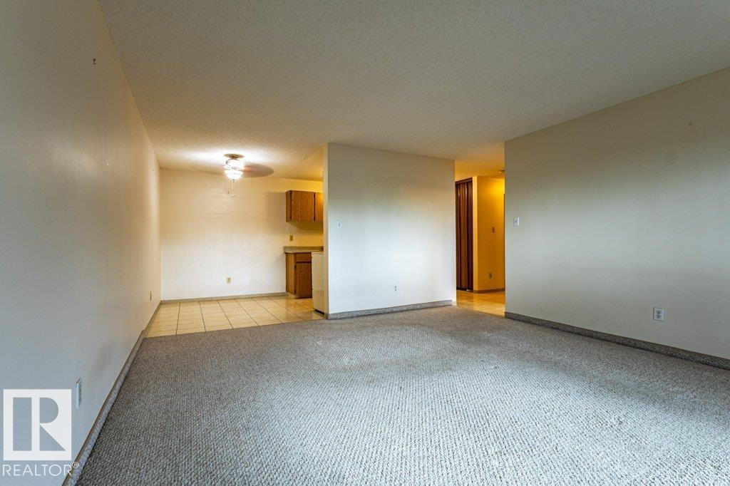 #212 5316 118 AV NW NW