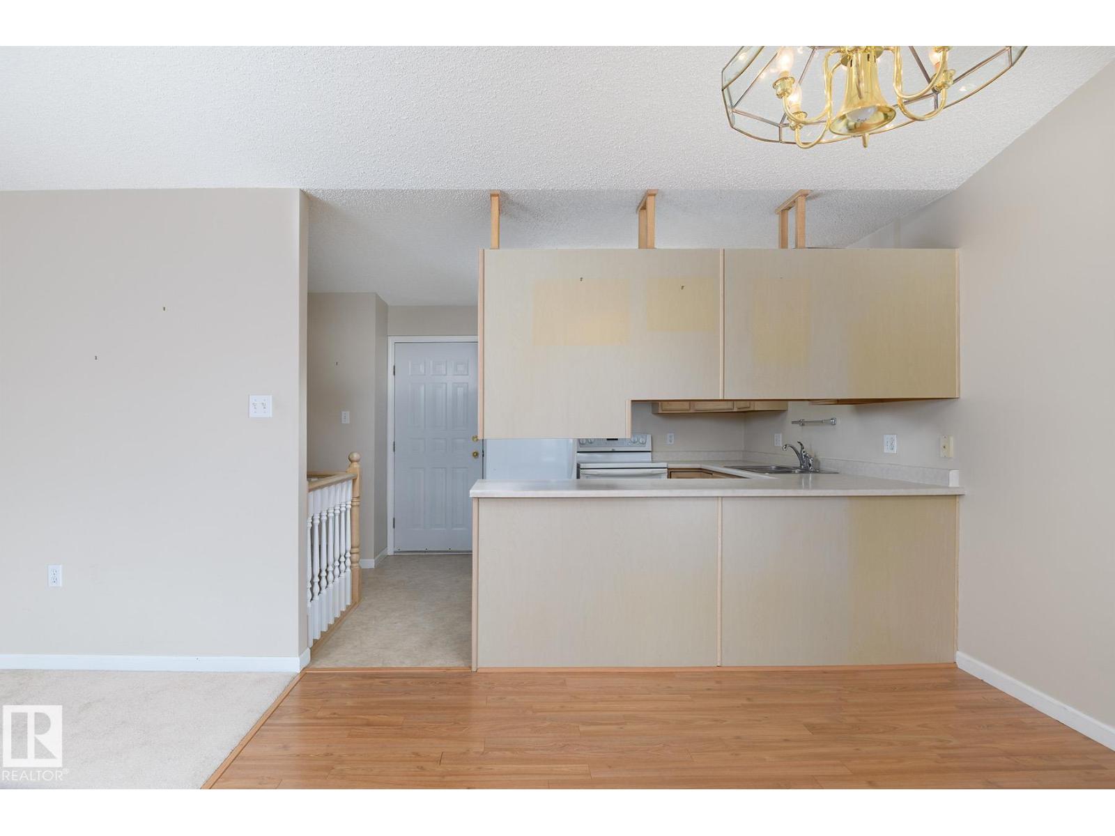 #27 13217 155 AV NW