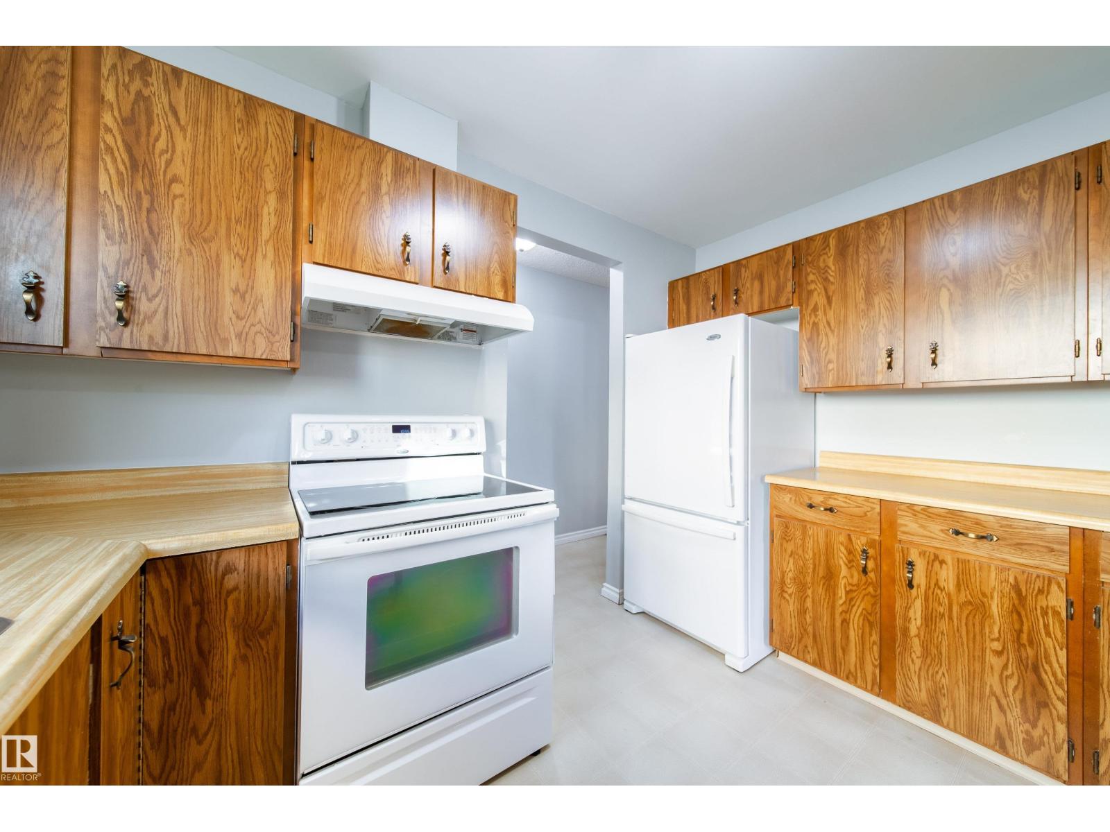 3908 41 AV NW